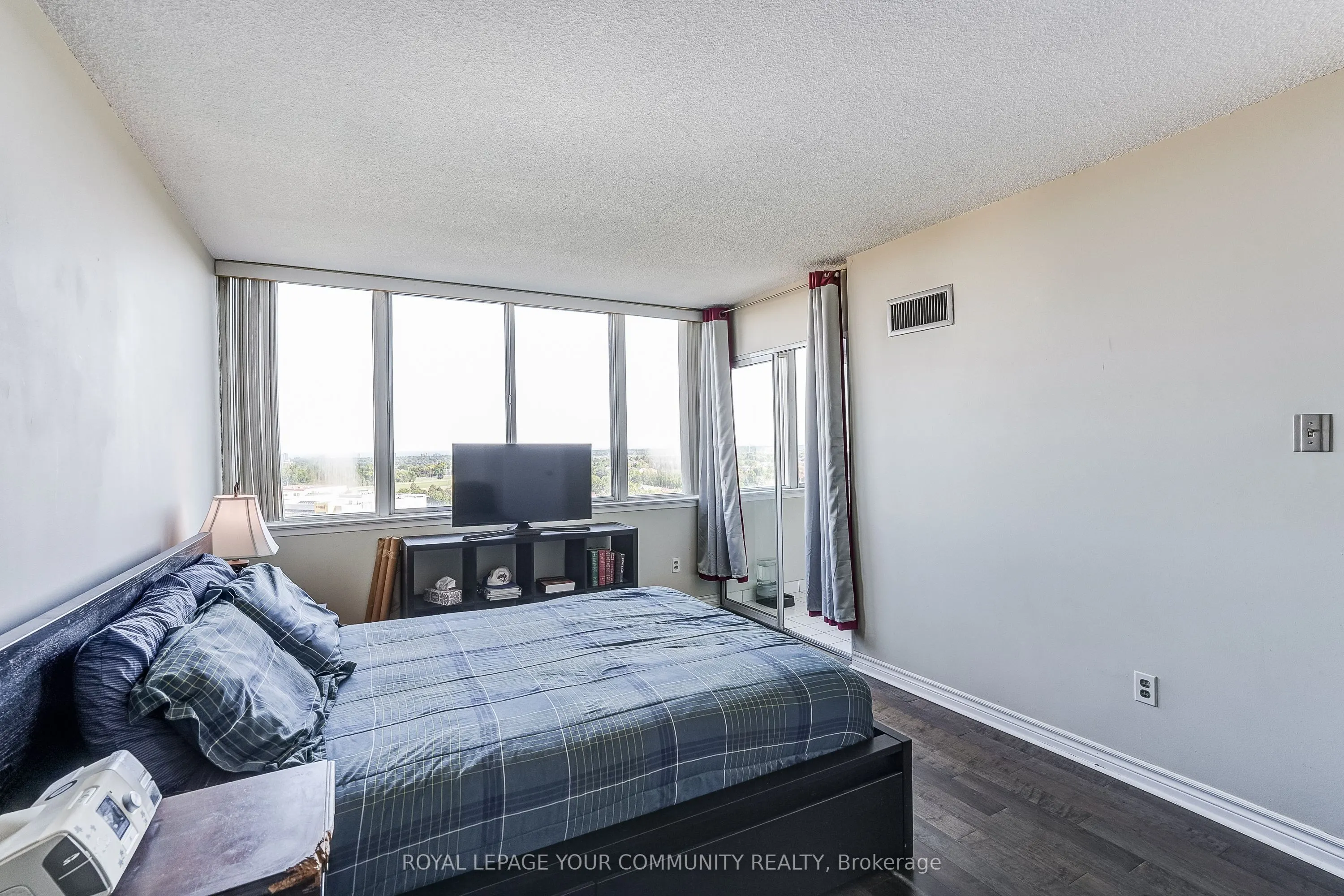 350 Webb Drive, #1208