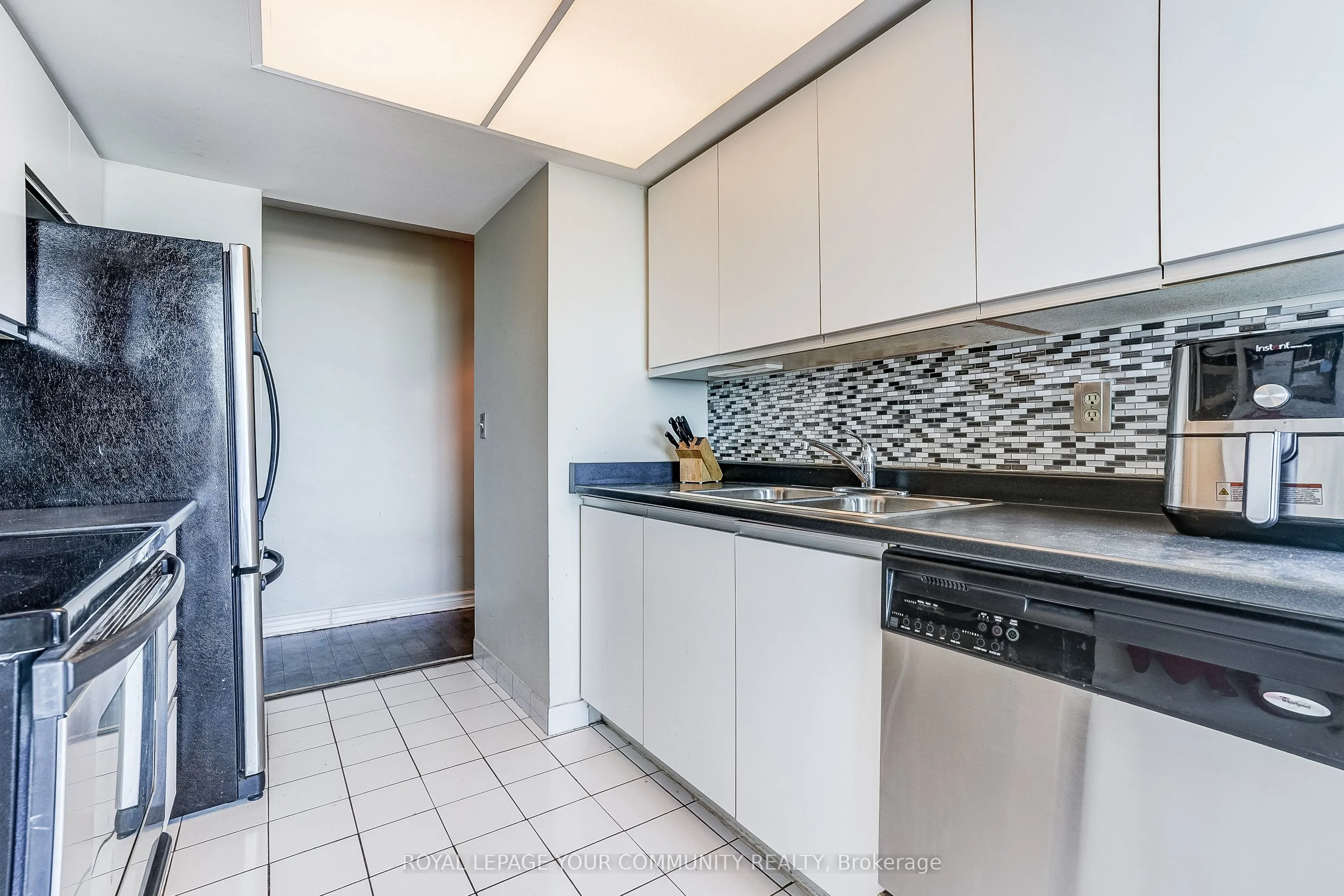 350 Webb Drive, #1208