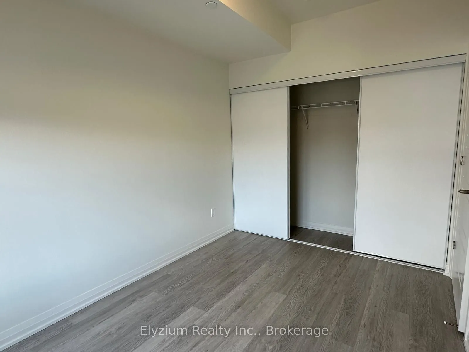 3006 William Cutmore Boulevard, #207