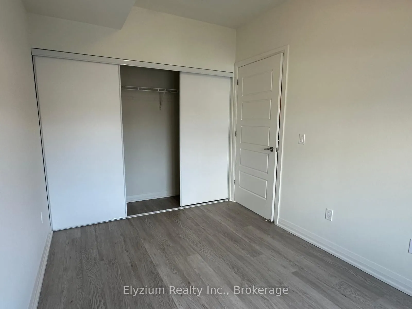 3006 William Cutmore Boulevard, #207