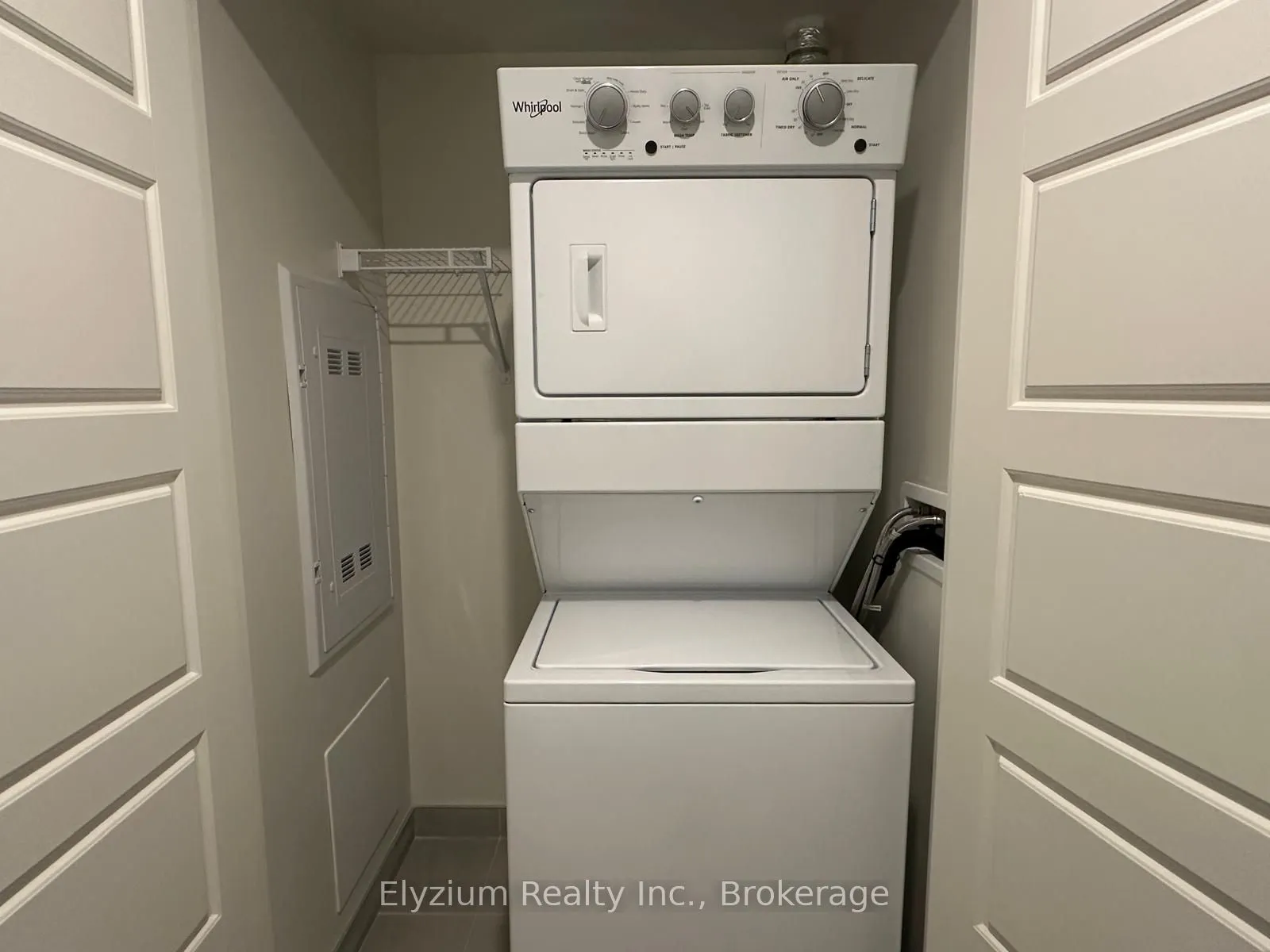 3006 William Cutmore Boulevard, #207