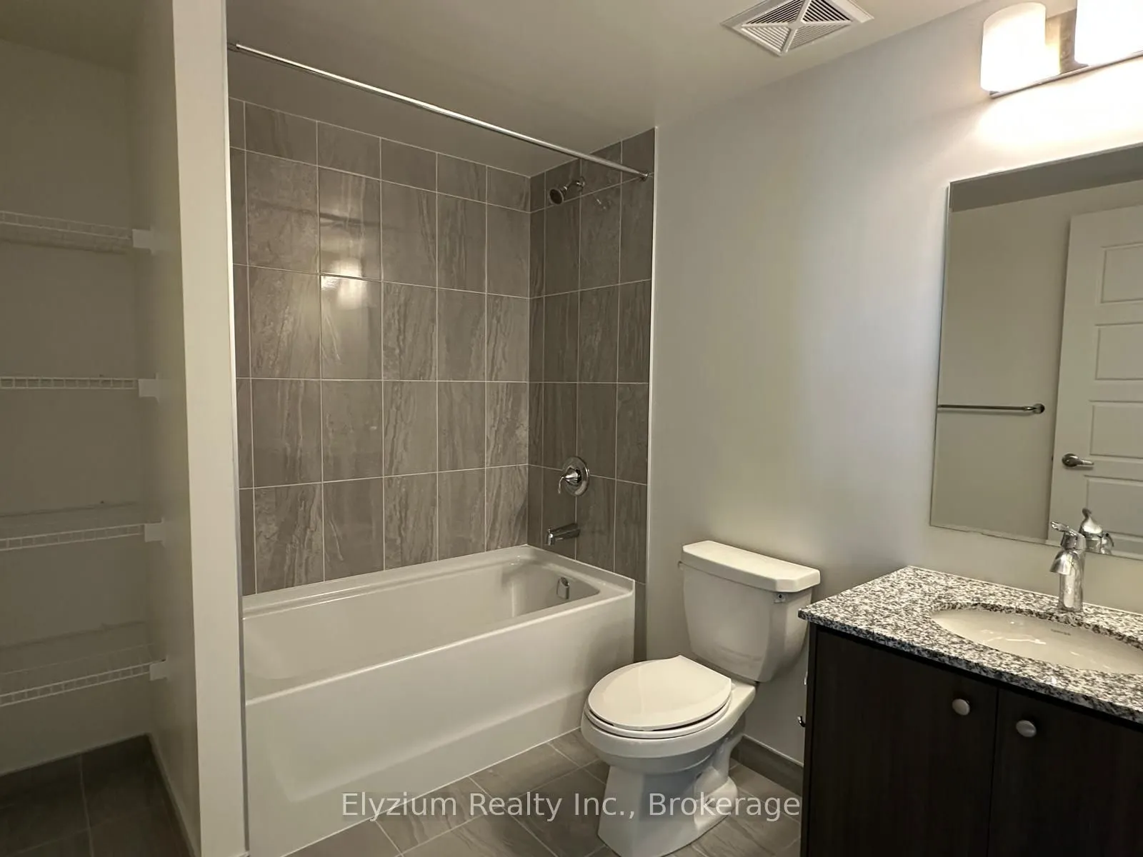 3006 William Cutmore Boulevard, #207