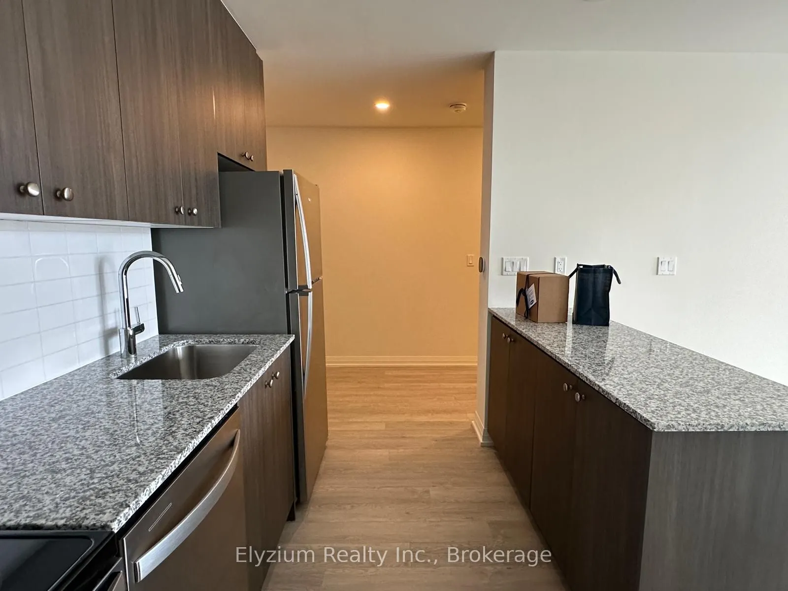 3006 William Cutmore Boulevard, #207