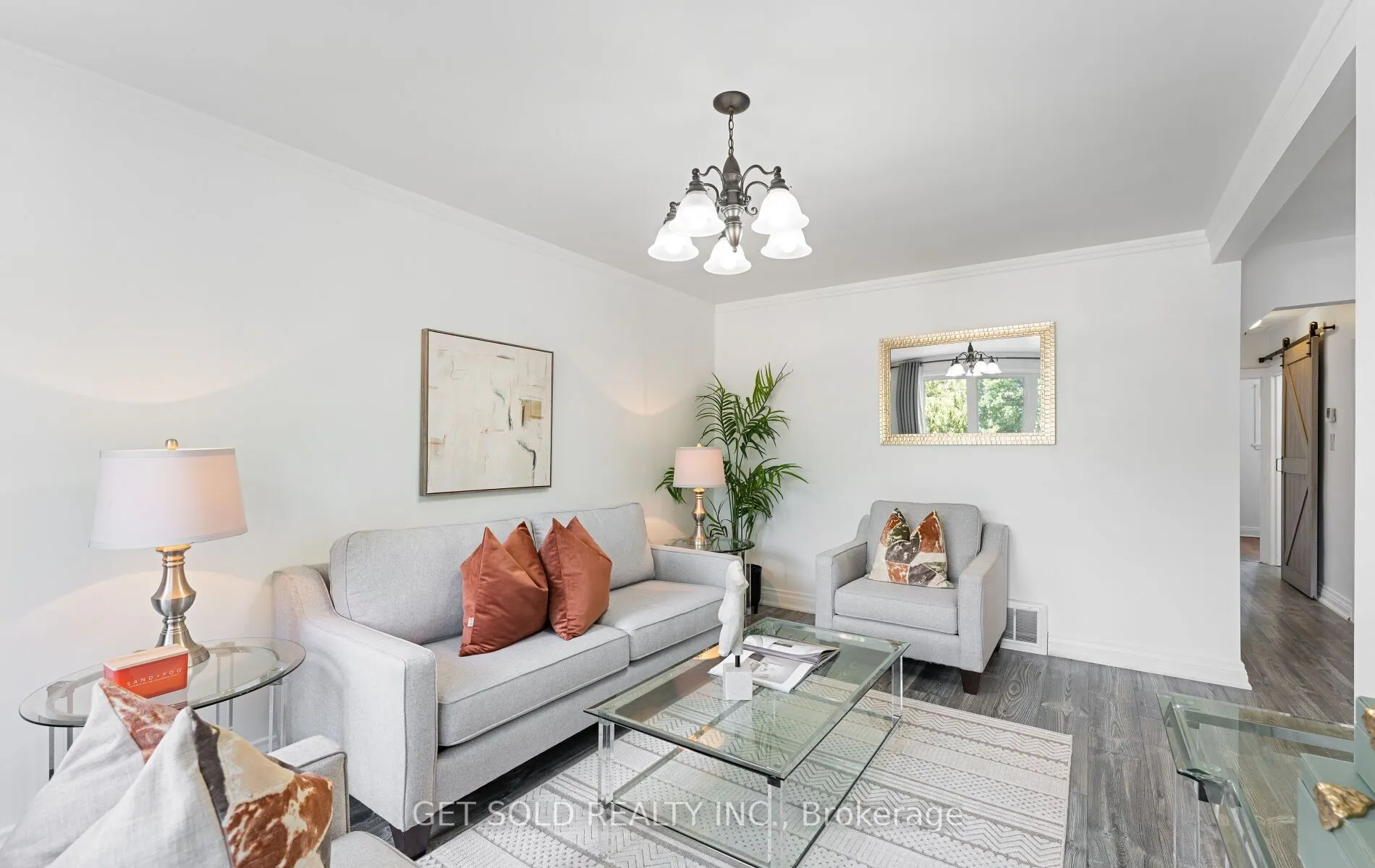 24 Huntsmoor Road