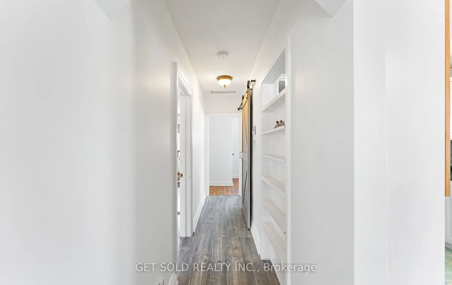24 Huntsmoor Road