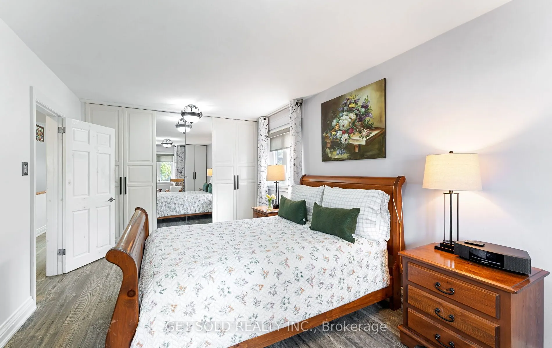 24 Huntsmoor Road