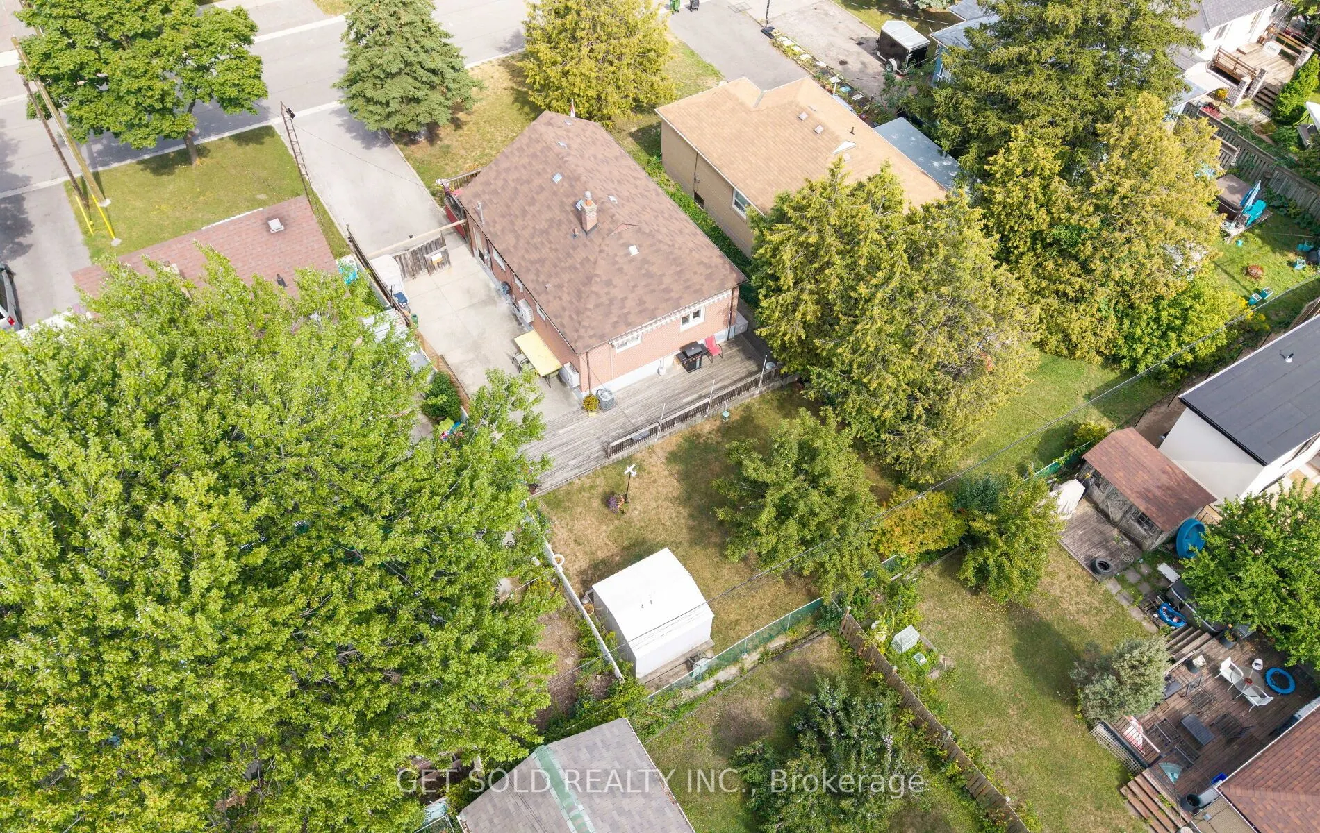 24 Huntsmoor Road