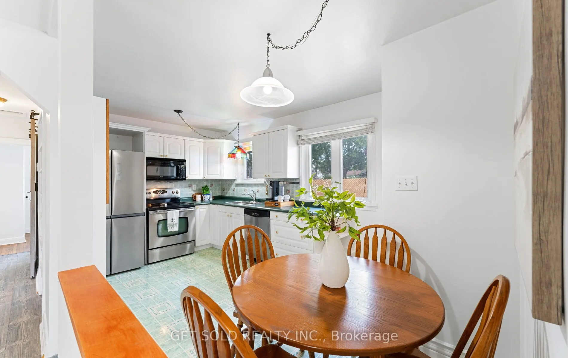 24 Huntsmoor Road