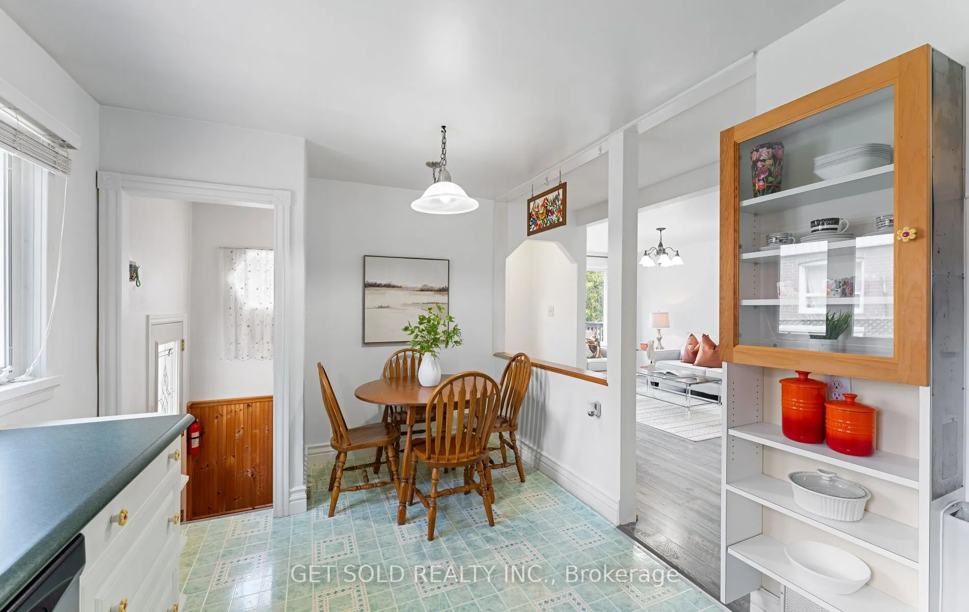 24 Huntsmoor Road