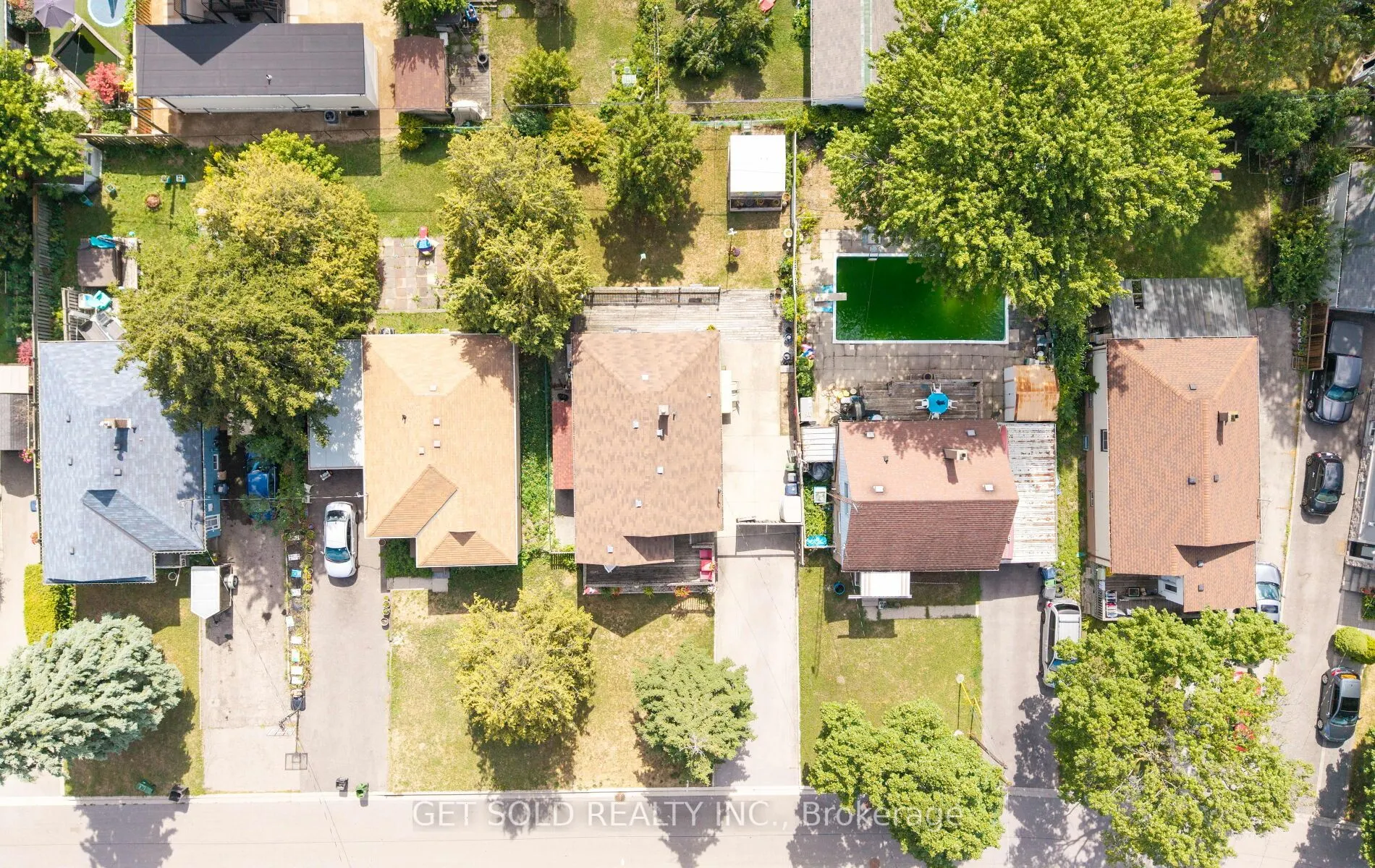 24 Huntsmoor Road
