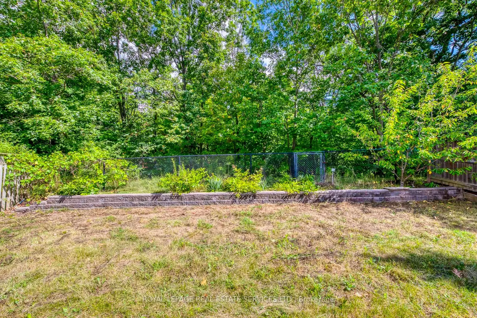 5151 Falconcrest Drive