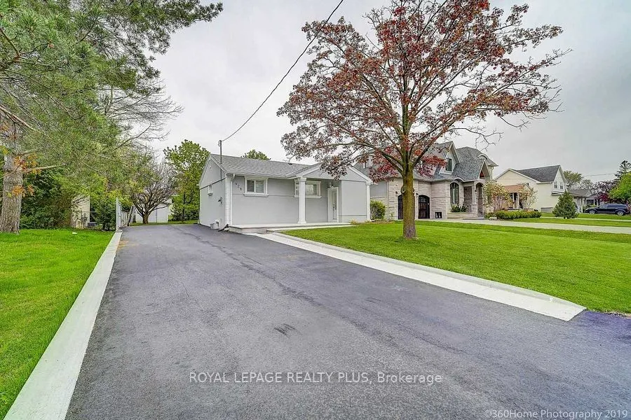 428 Samford Place