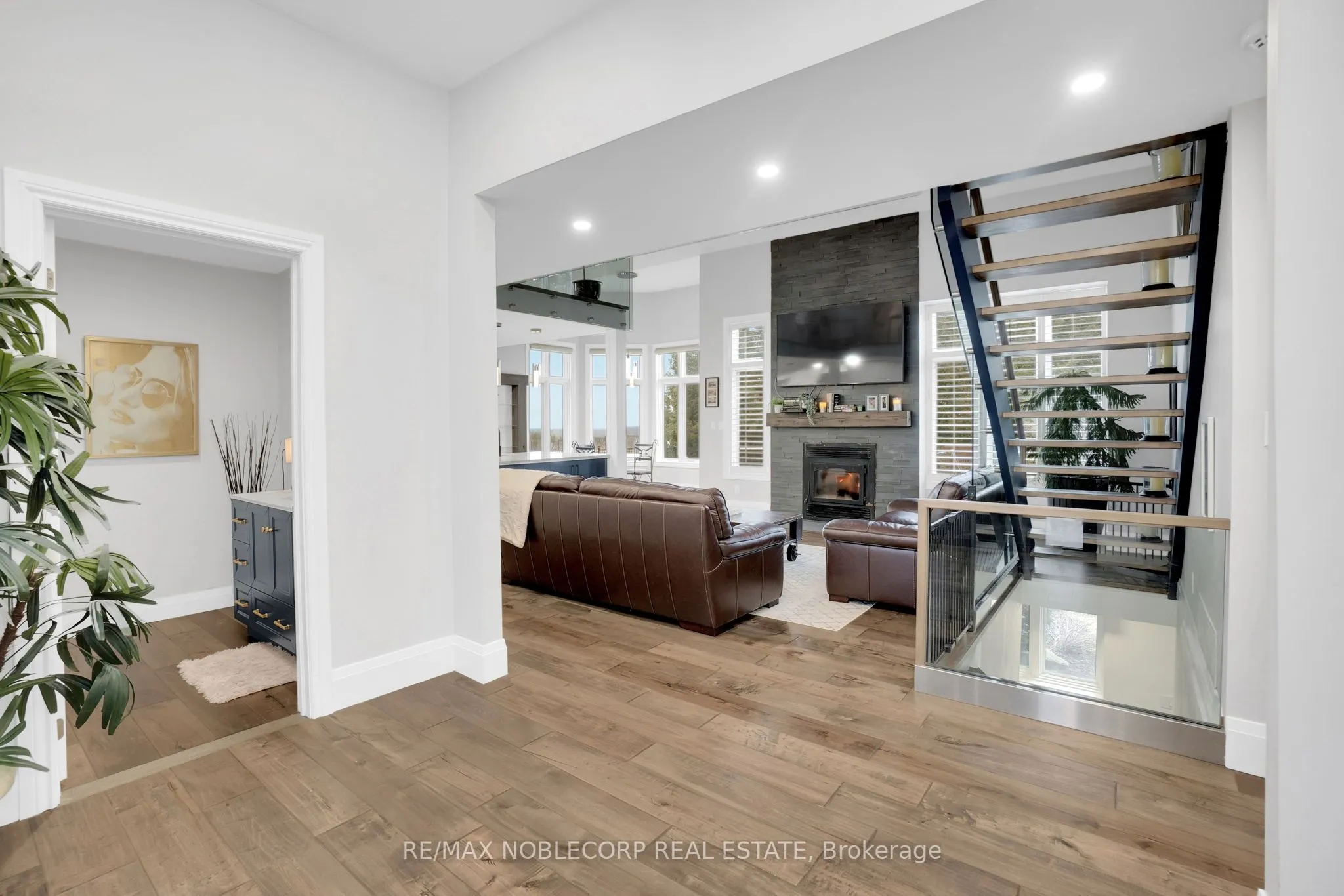 17088 Horseshoe Hill Road