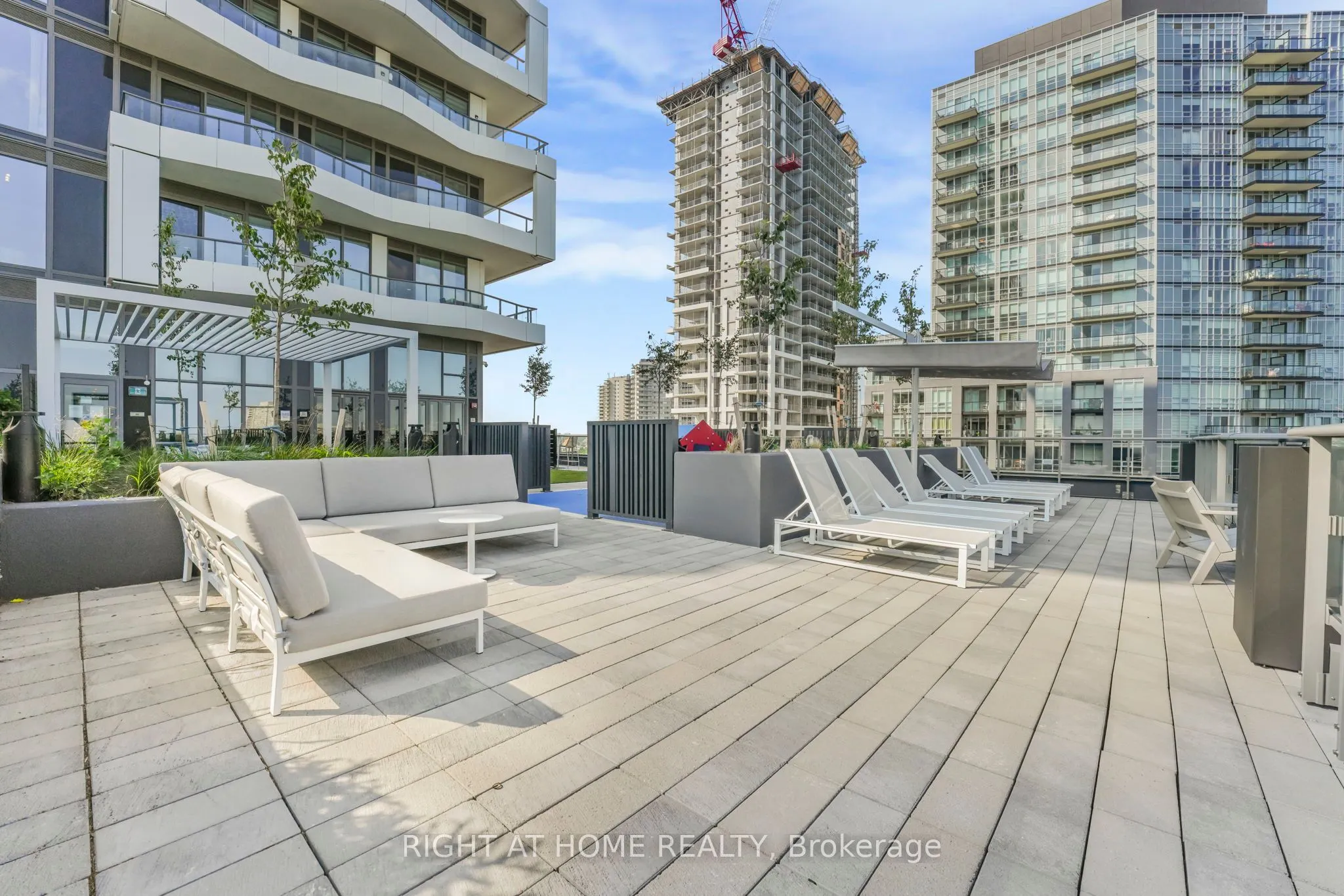 260 Malta Avenue, #1609