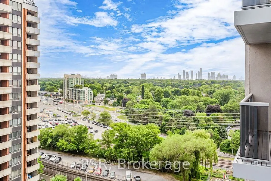 5 Michael Power Place, #1408