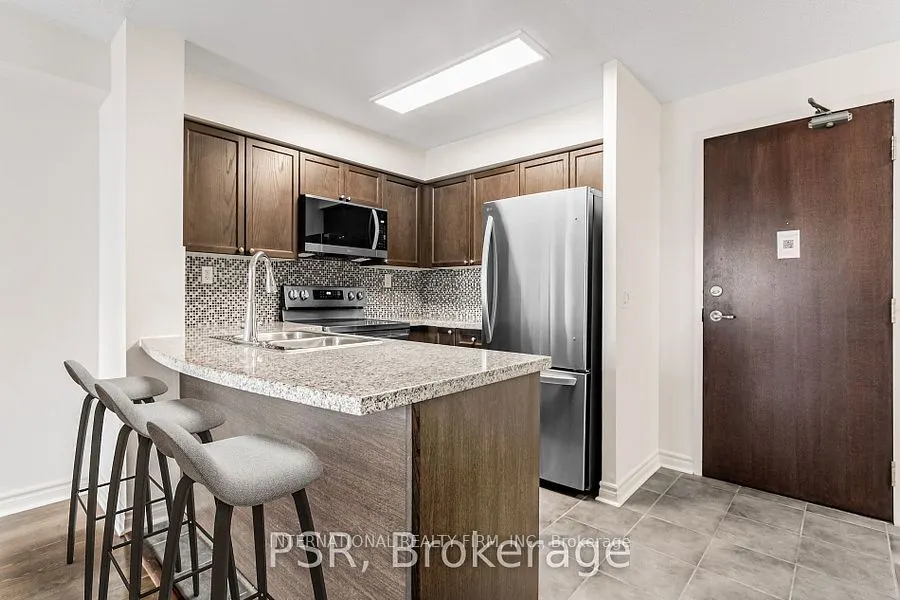 5 Michael Power Place, #1408