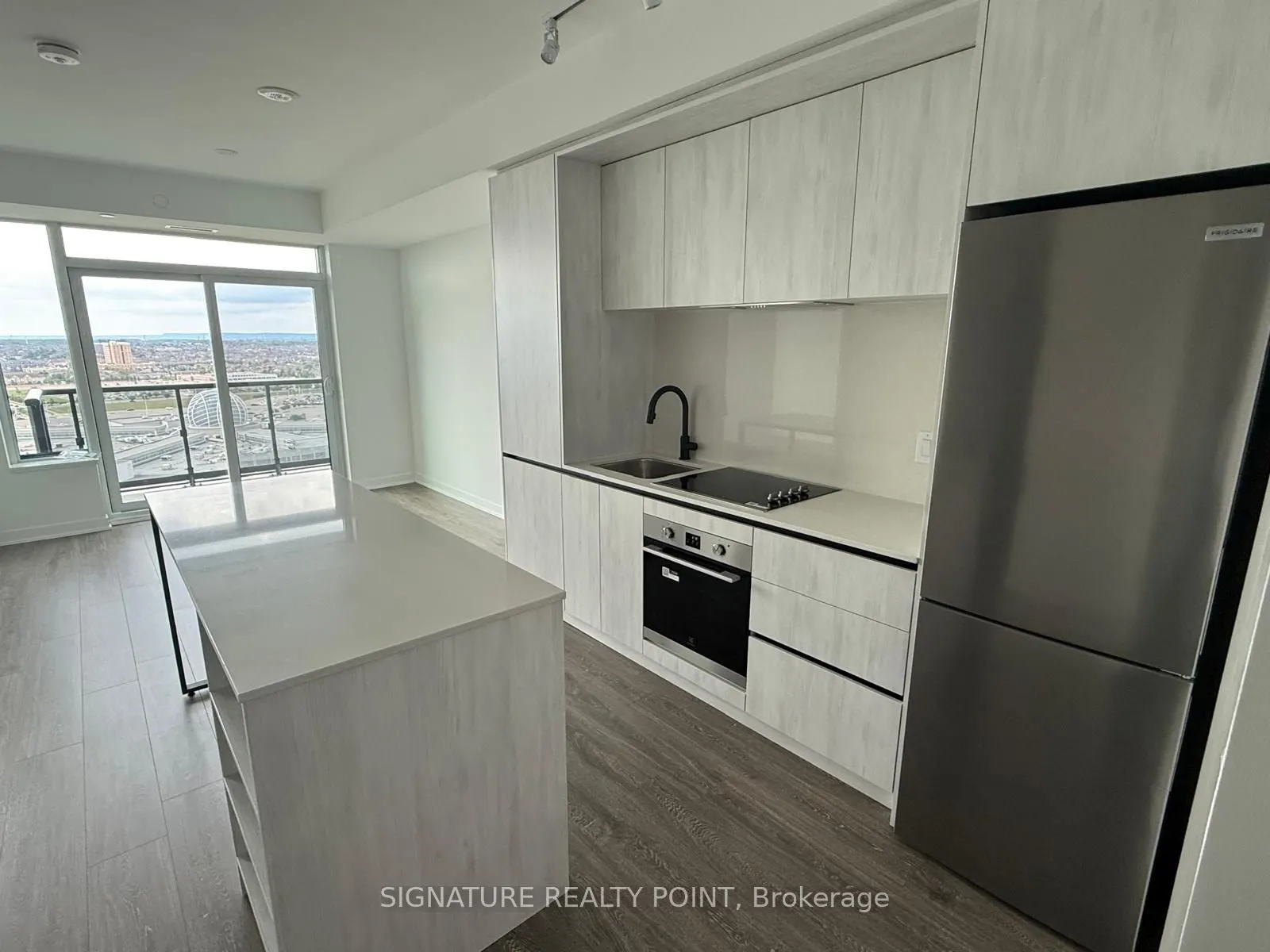 2495 Eglinton Avenue W, #2305