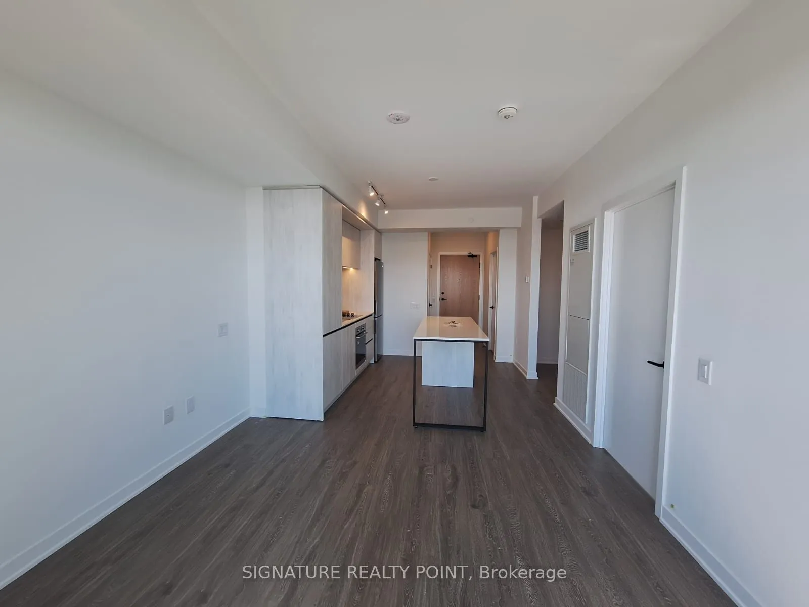 2495 Eglinton Avenue W, #2305