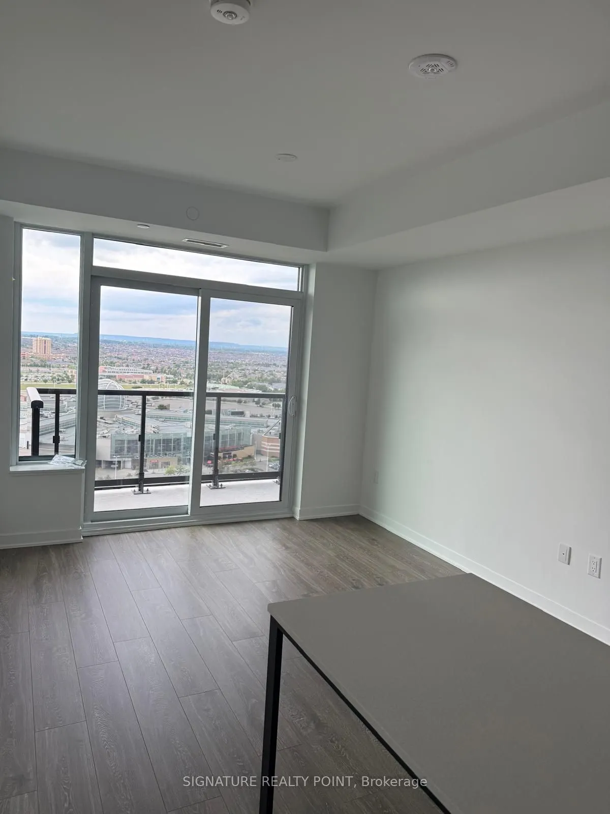 2495 Eglinton Avenue W, #2305