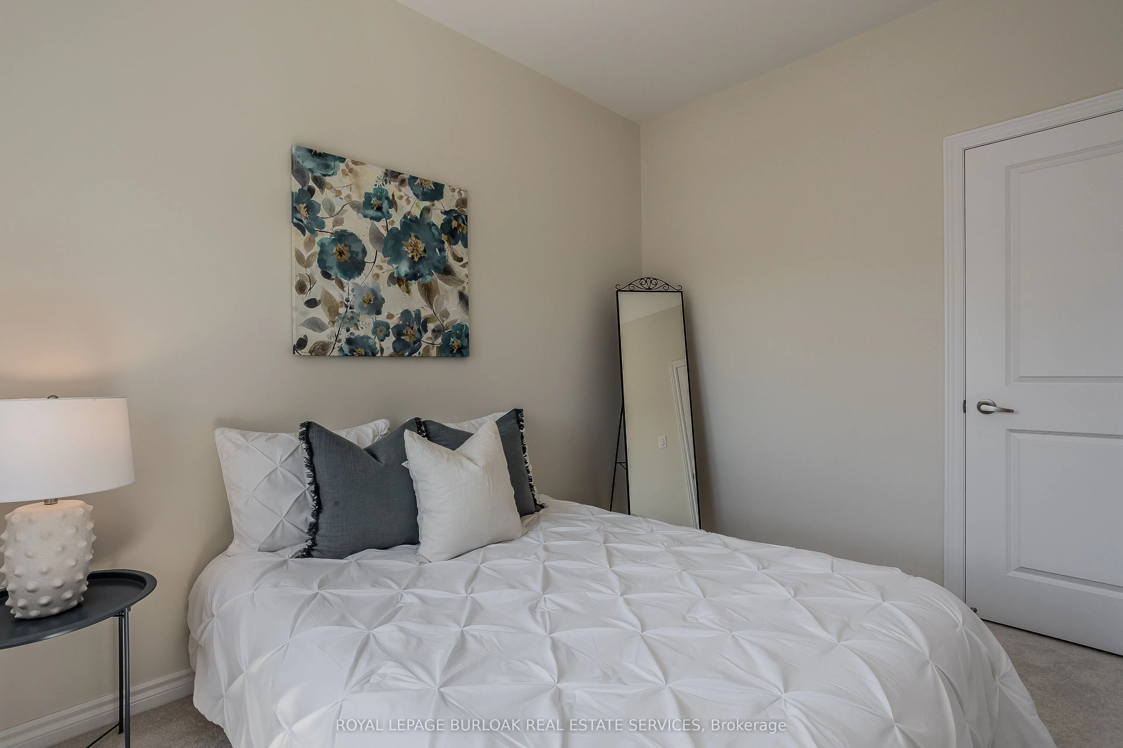 1407 Oakmont Common