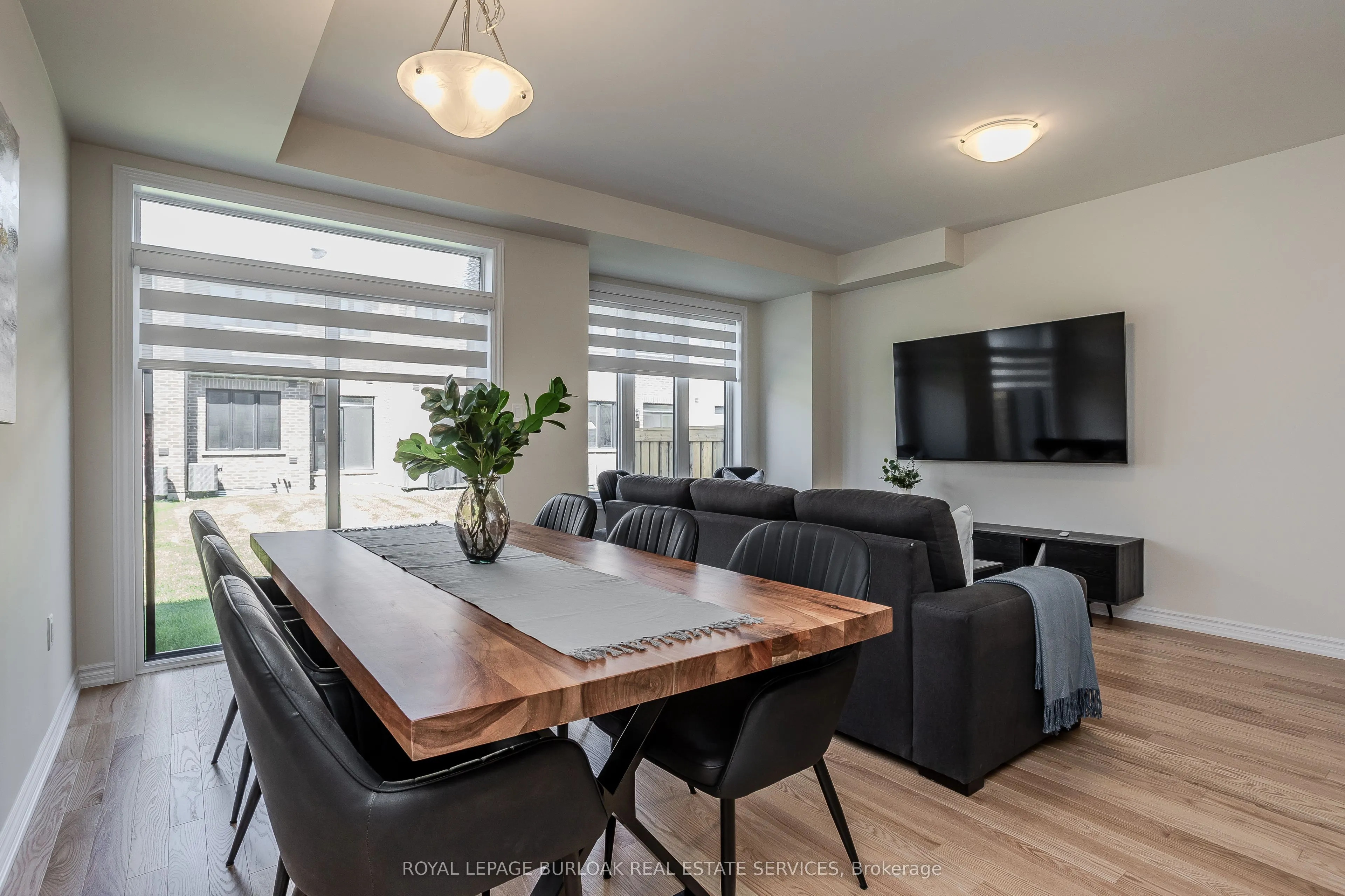 1407 Oakmont Common