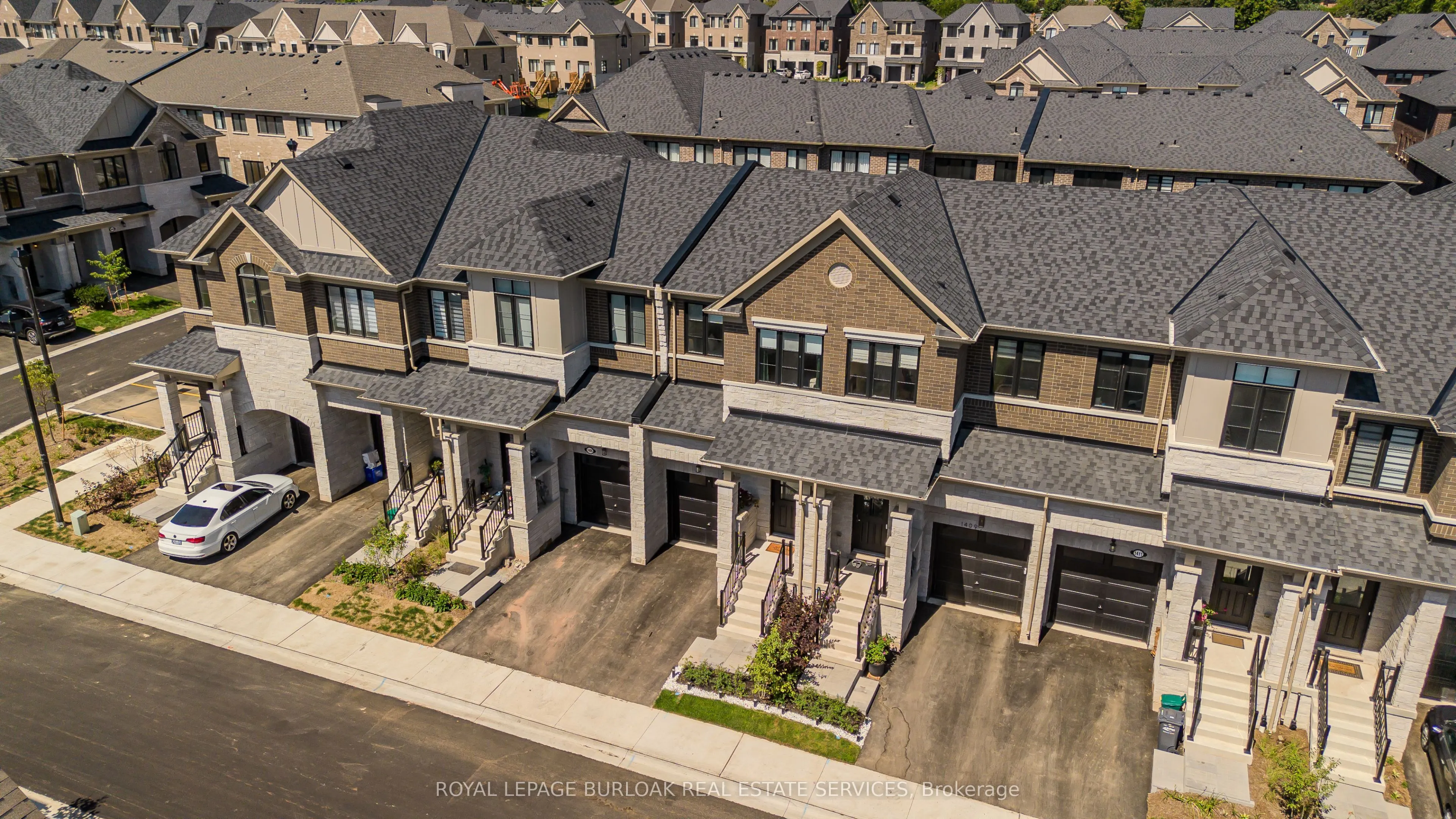 1407 Oakmont Common