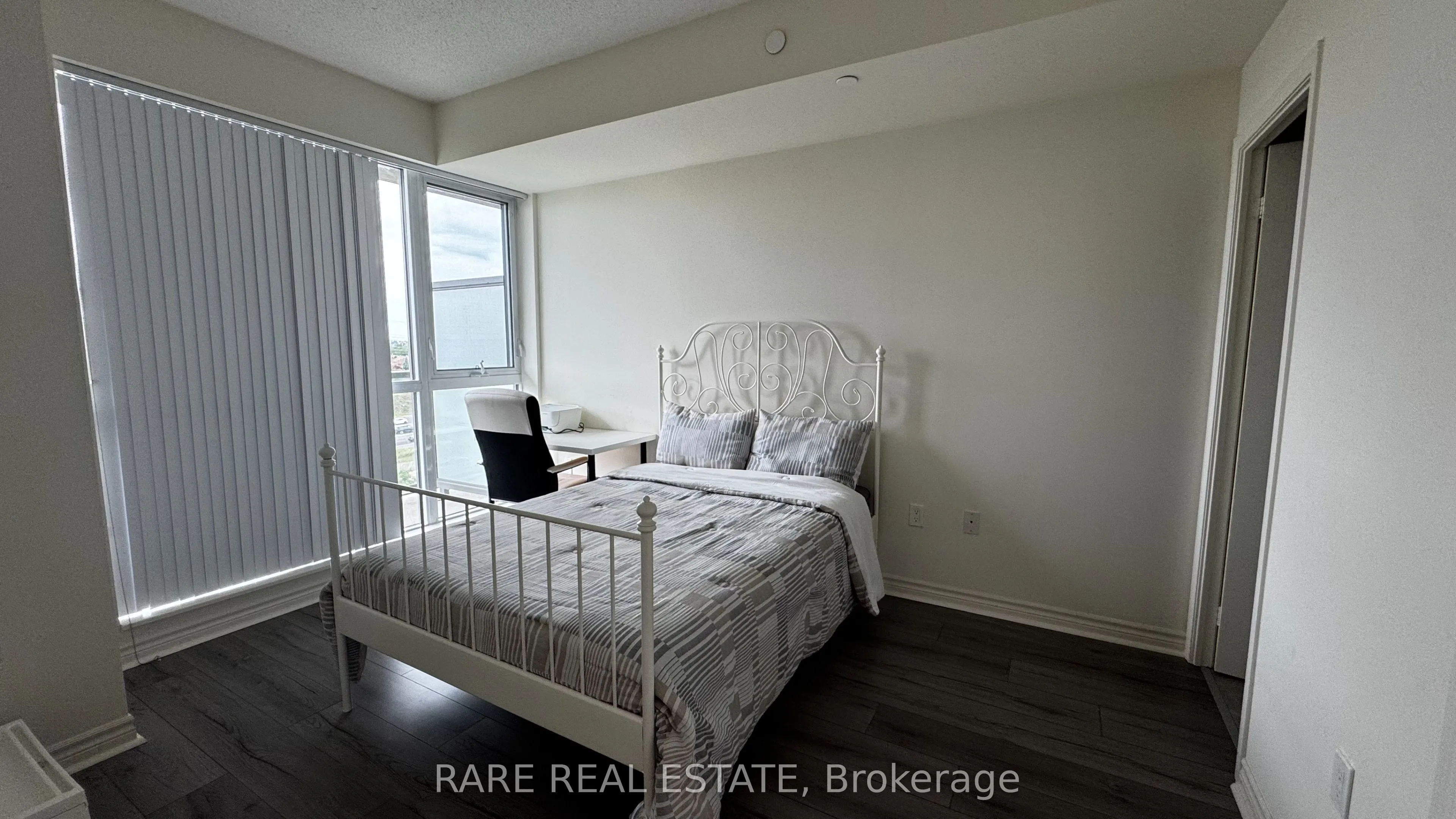 349 Rathburn Road W, #817