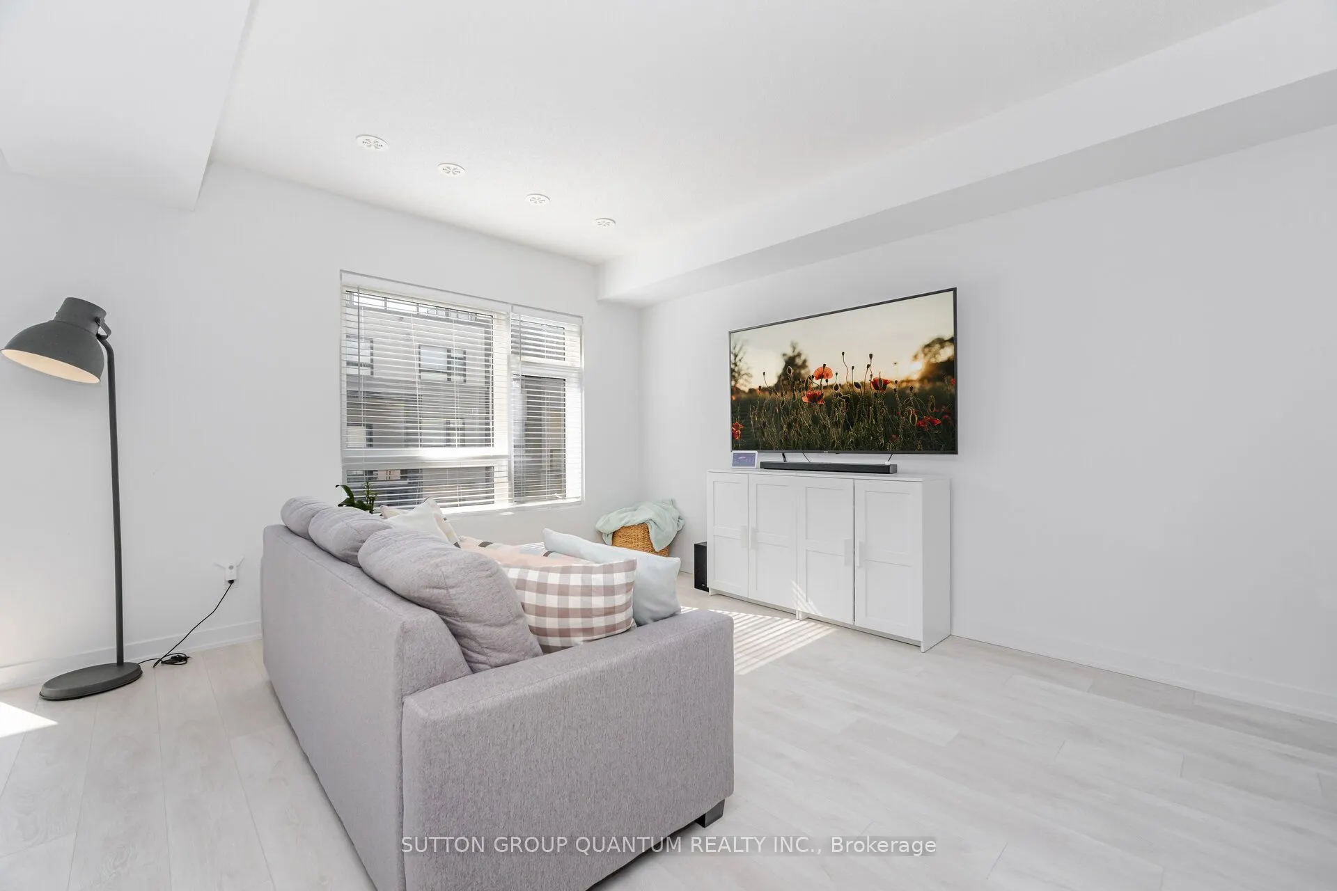 1121 Cooke Boulevard, #19