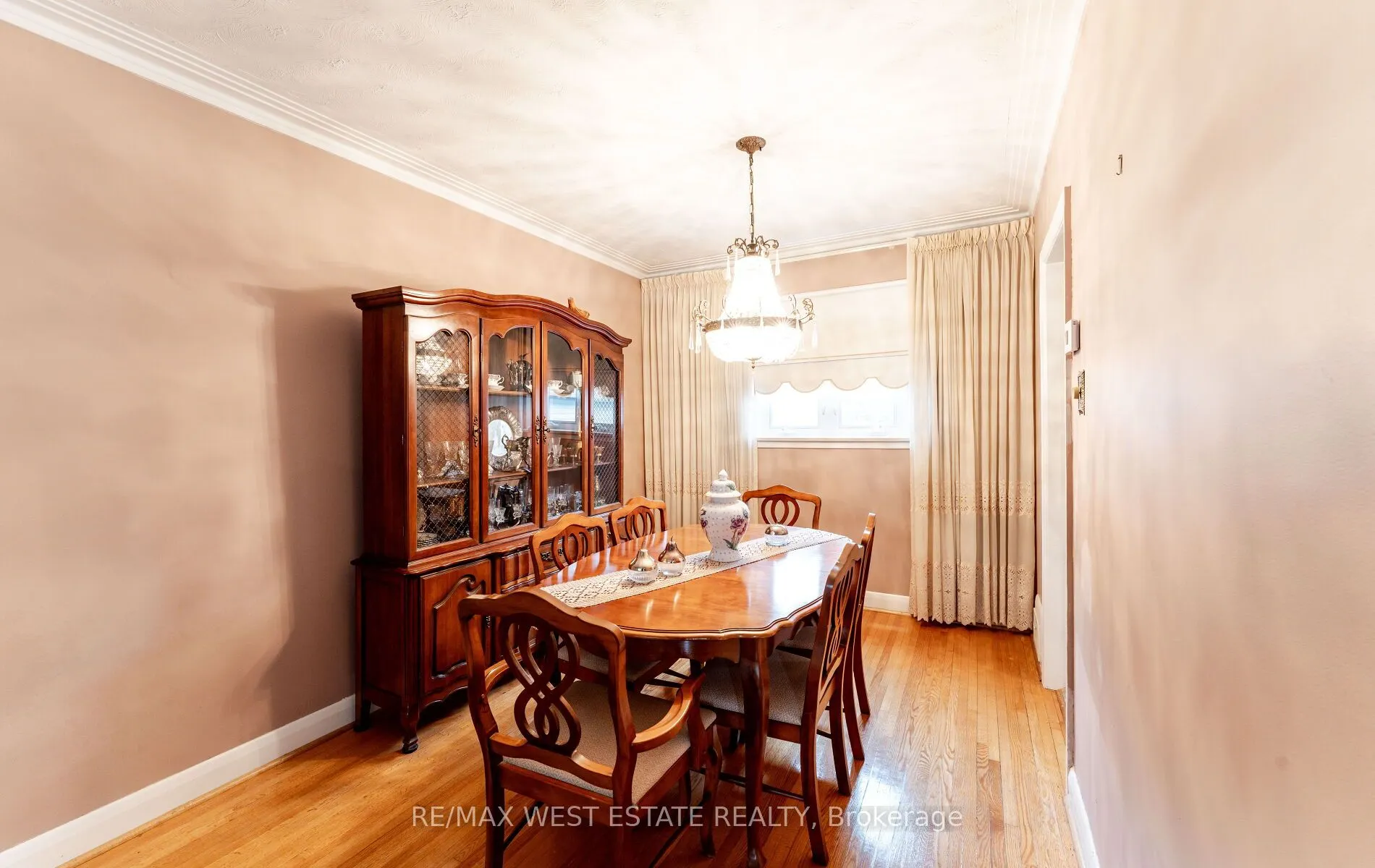 1468 Wilson Avenue