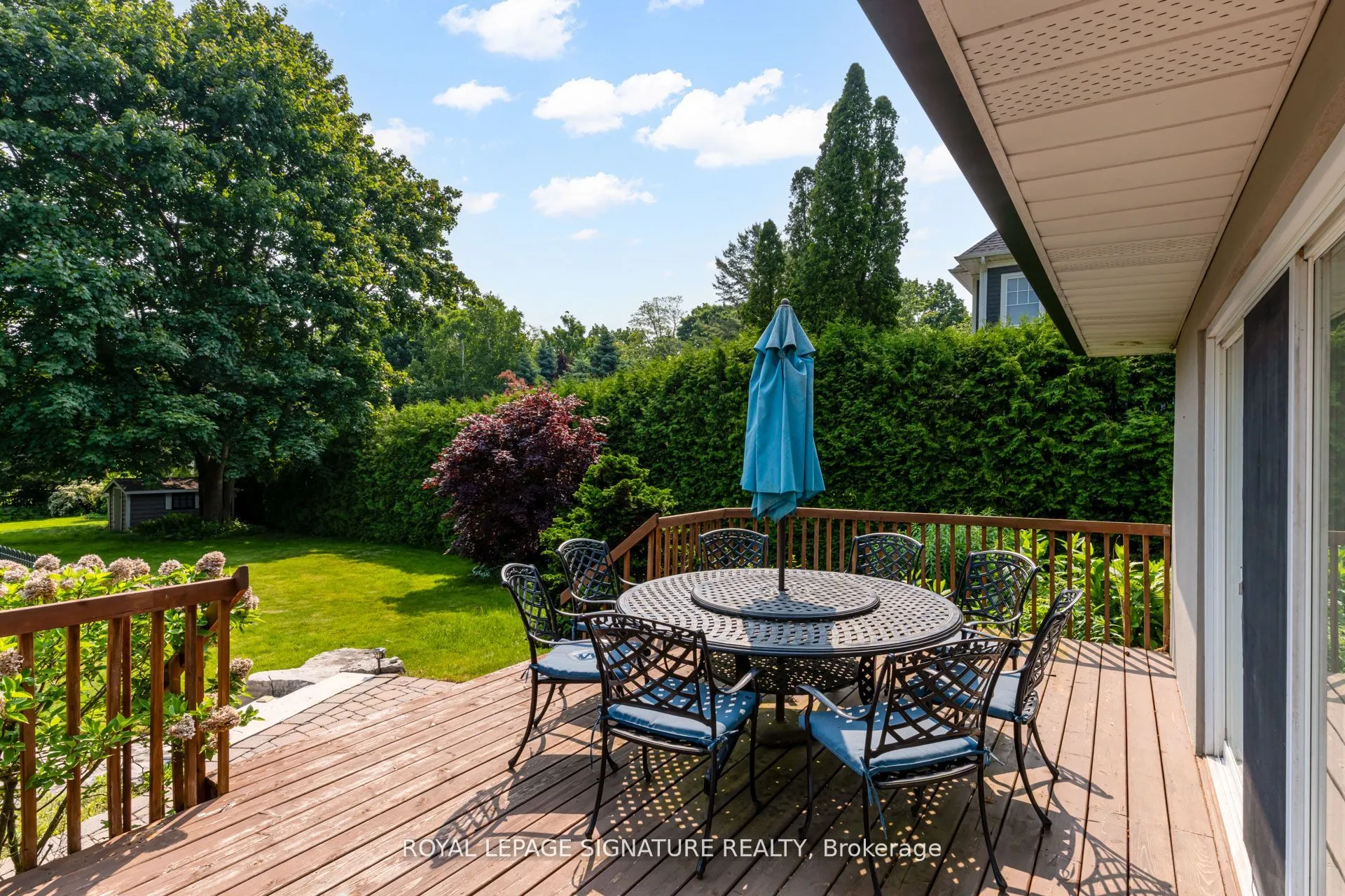 383 Maplehurst Avenue