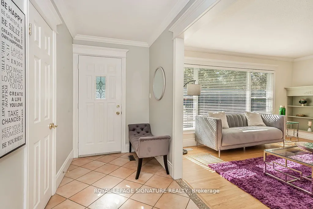 383 Maplehurst Avenue