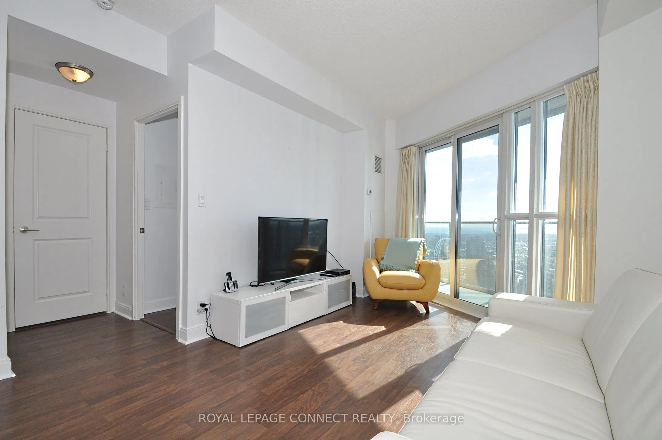 60 Absolute Avenue, #4203