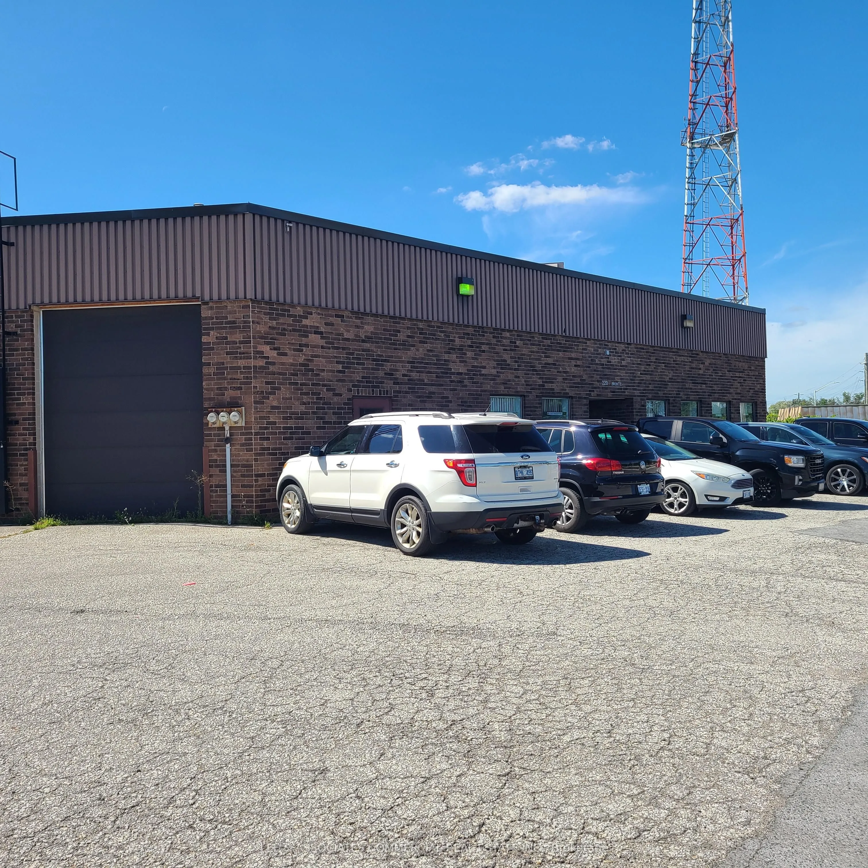 220 Bronte Street N, #2