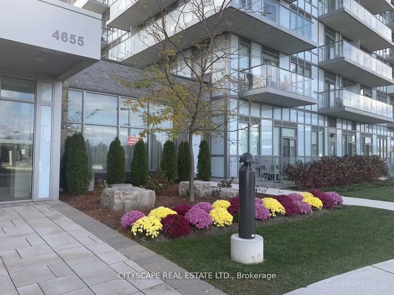 4633 Glen Erin Drive, #1408