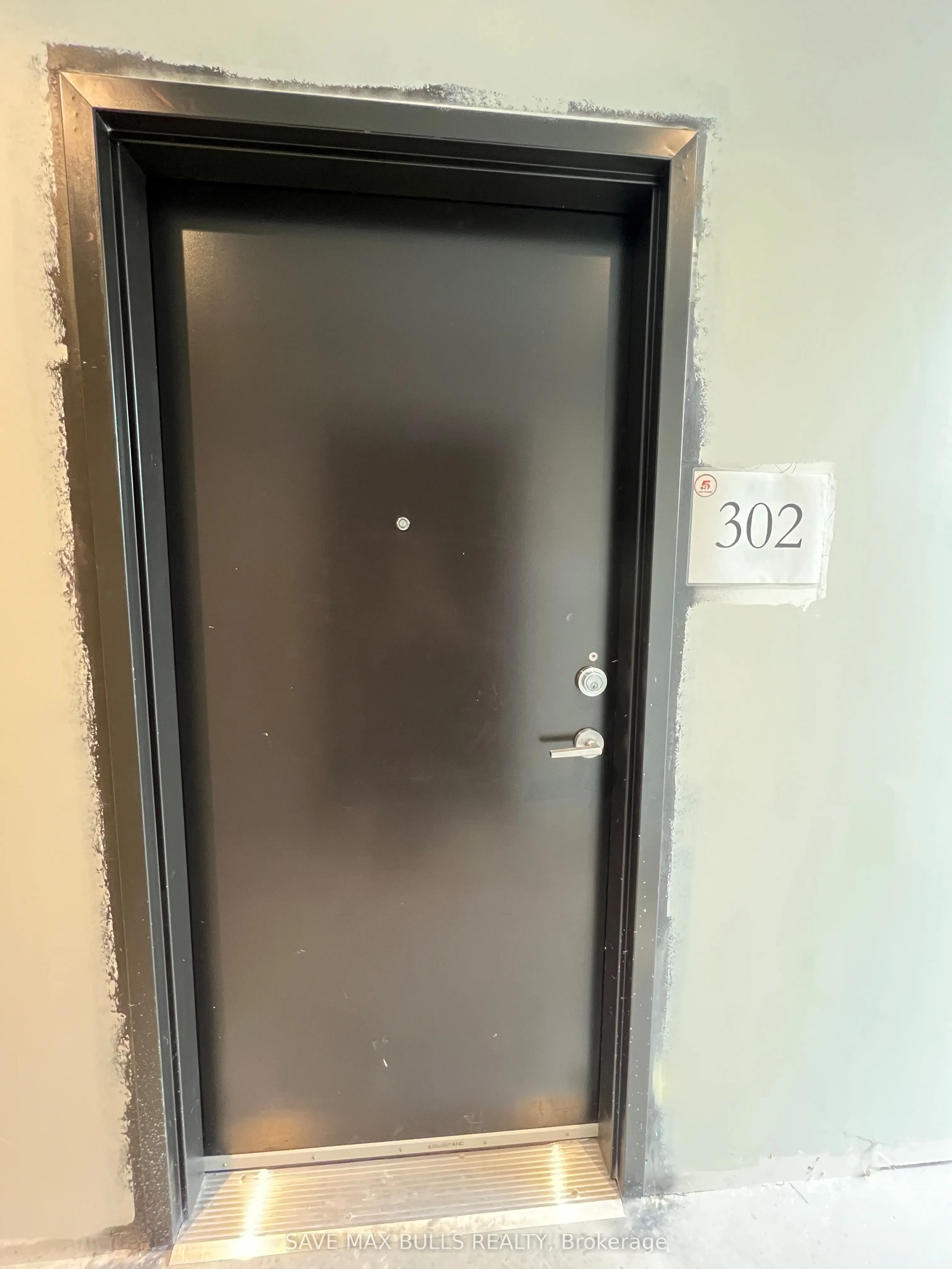 722 Marlee Avenue, #302