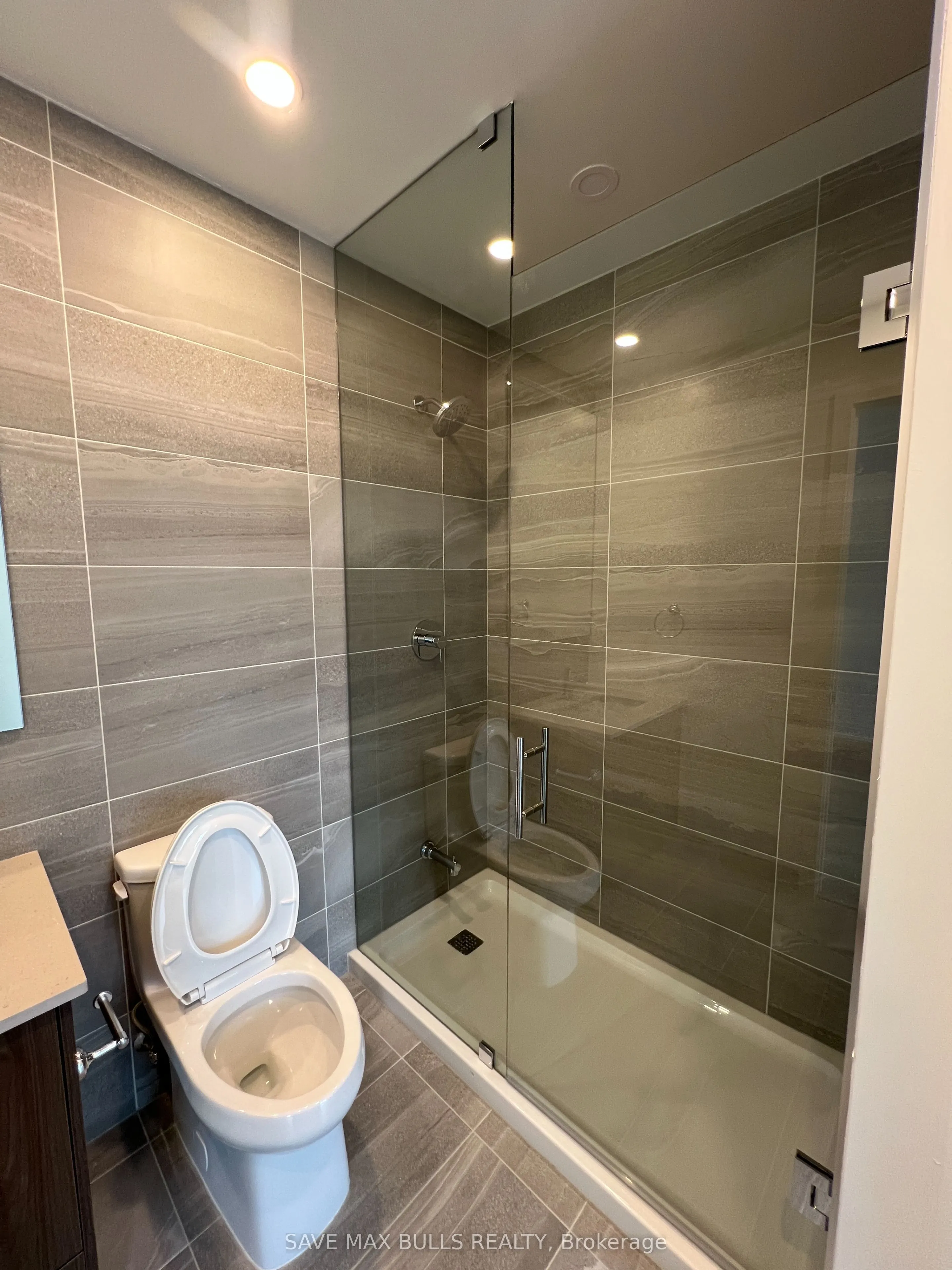 722 Marlee Avenue, #302