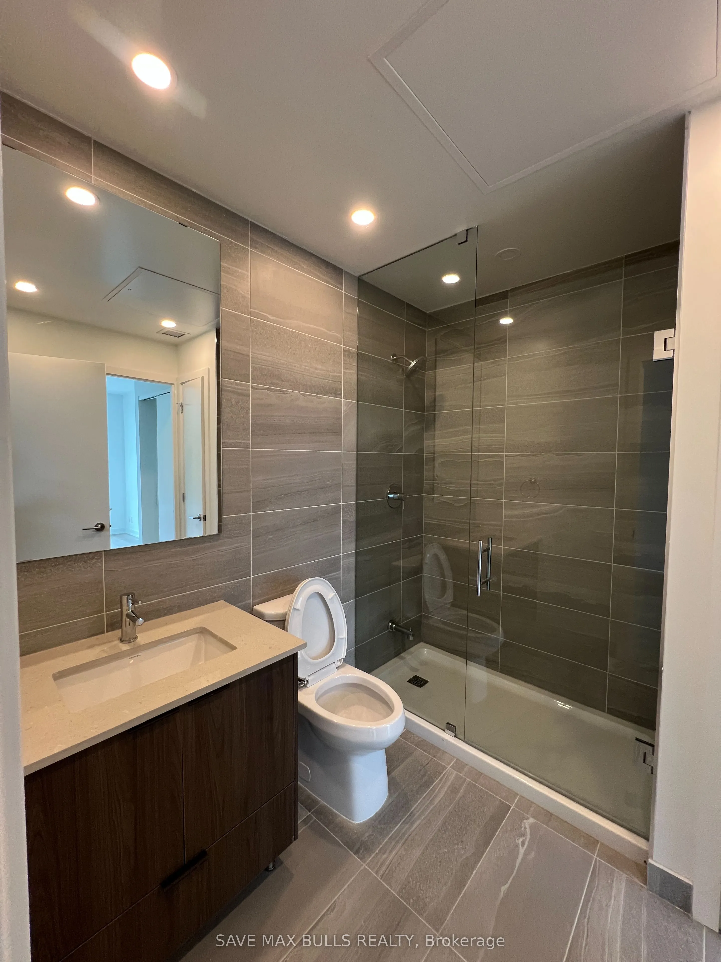 722 Marlee Avenue, #302