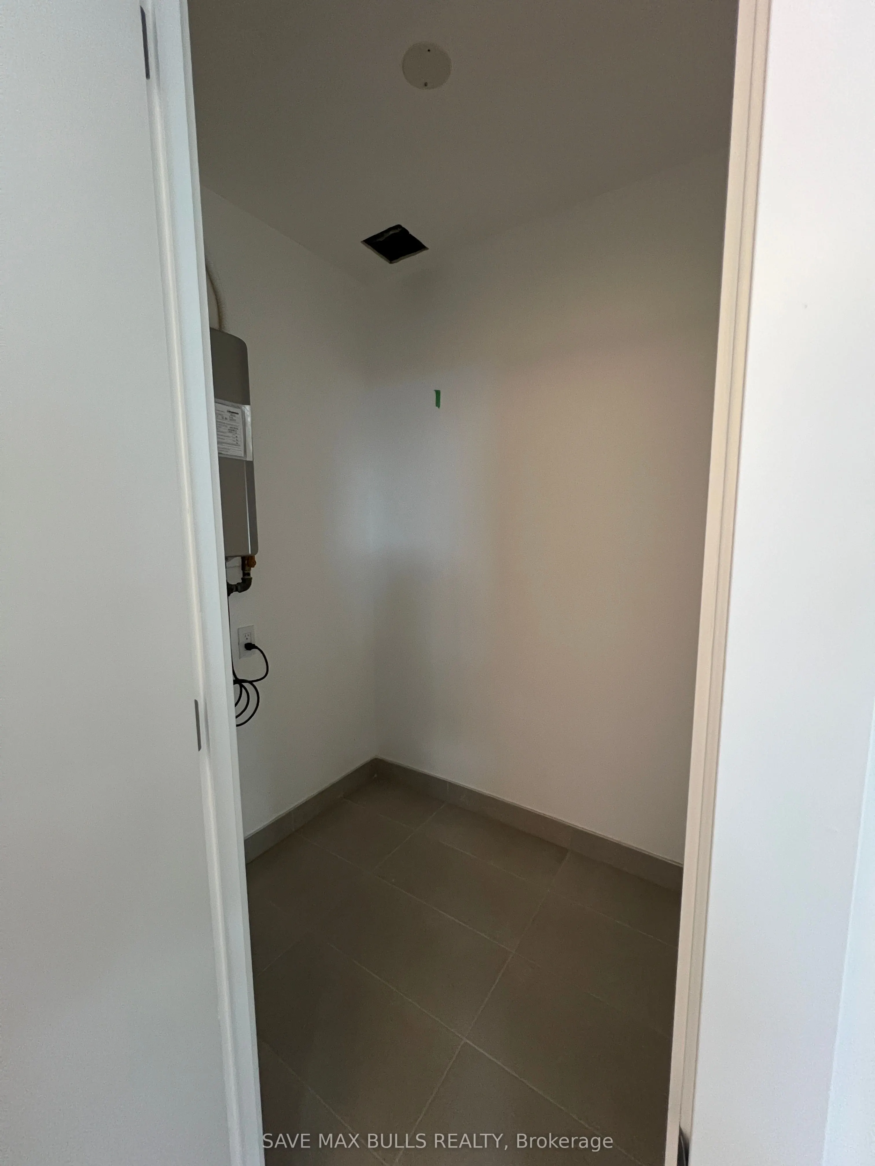722 Marlee Avenue, #302