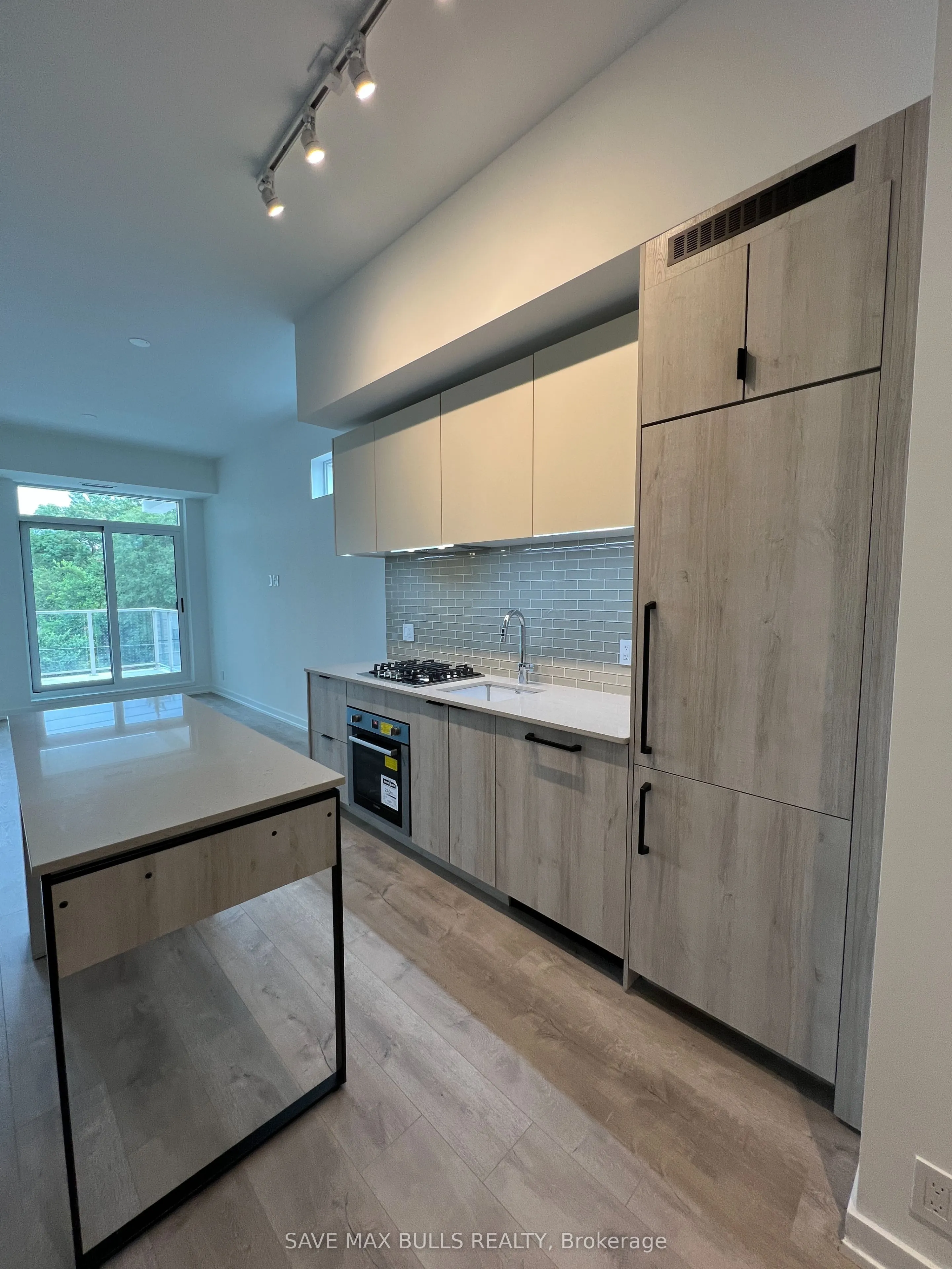 722 Marlee Avenue, #302