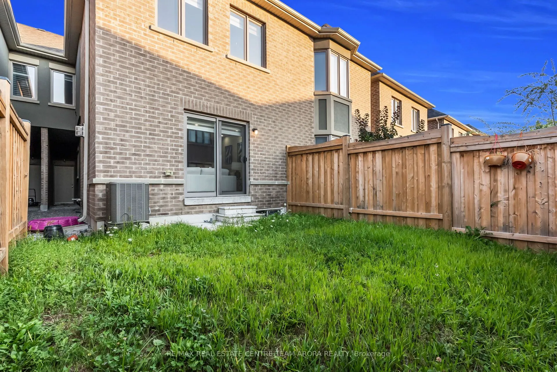24 Dalbeattie Drive