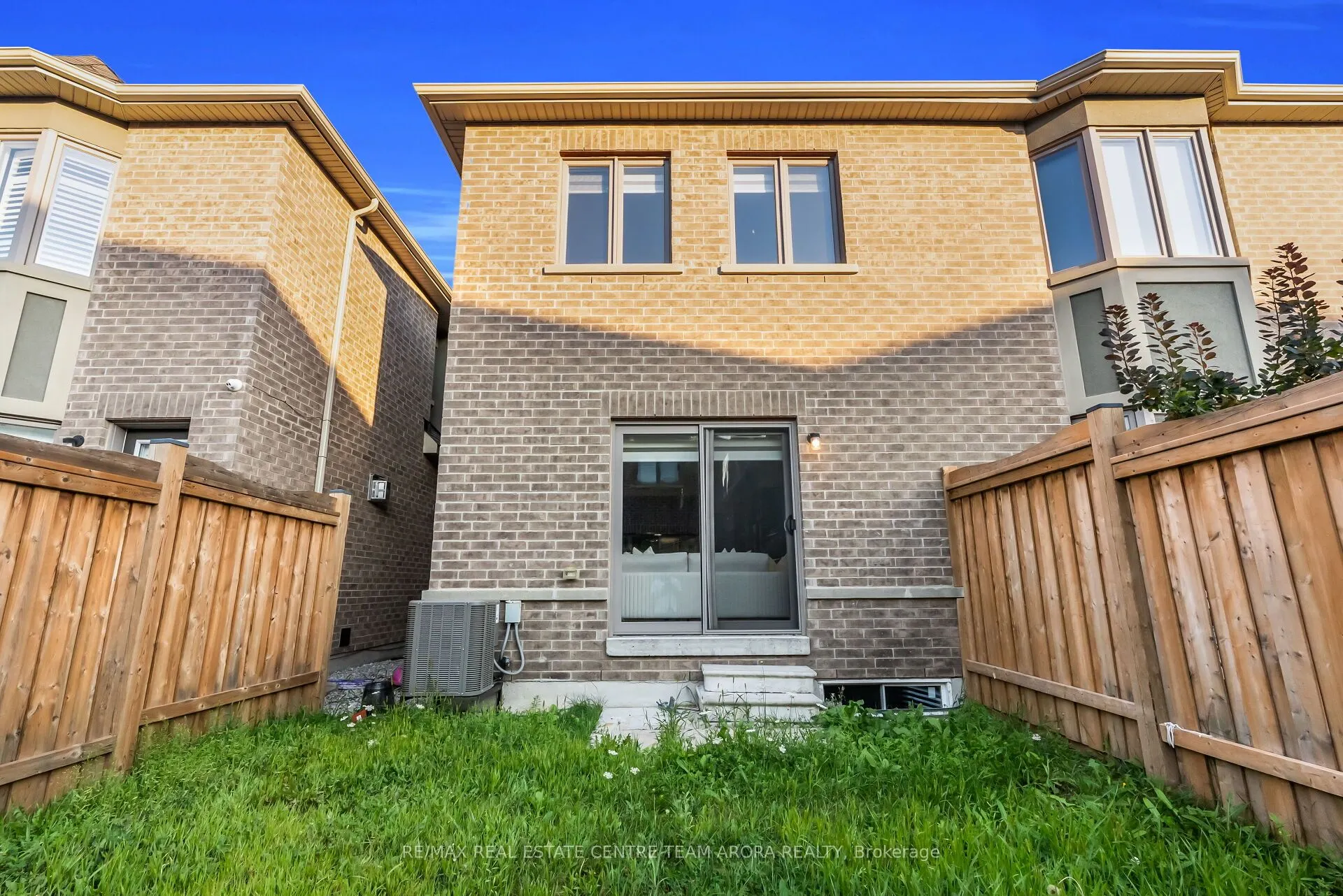 24 Dalbeattie Drive
