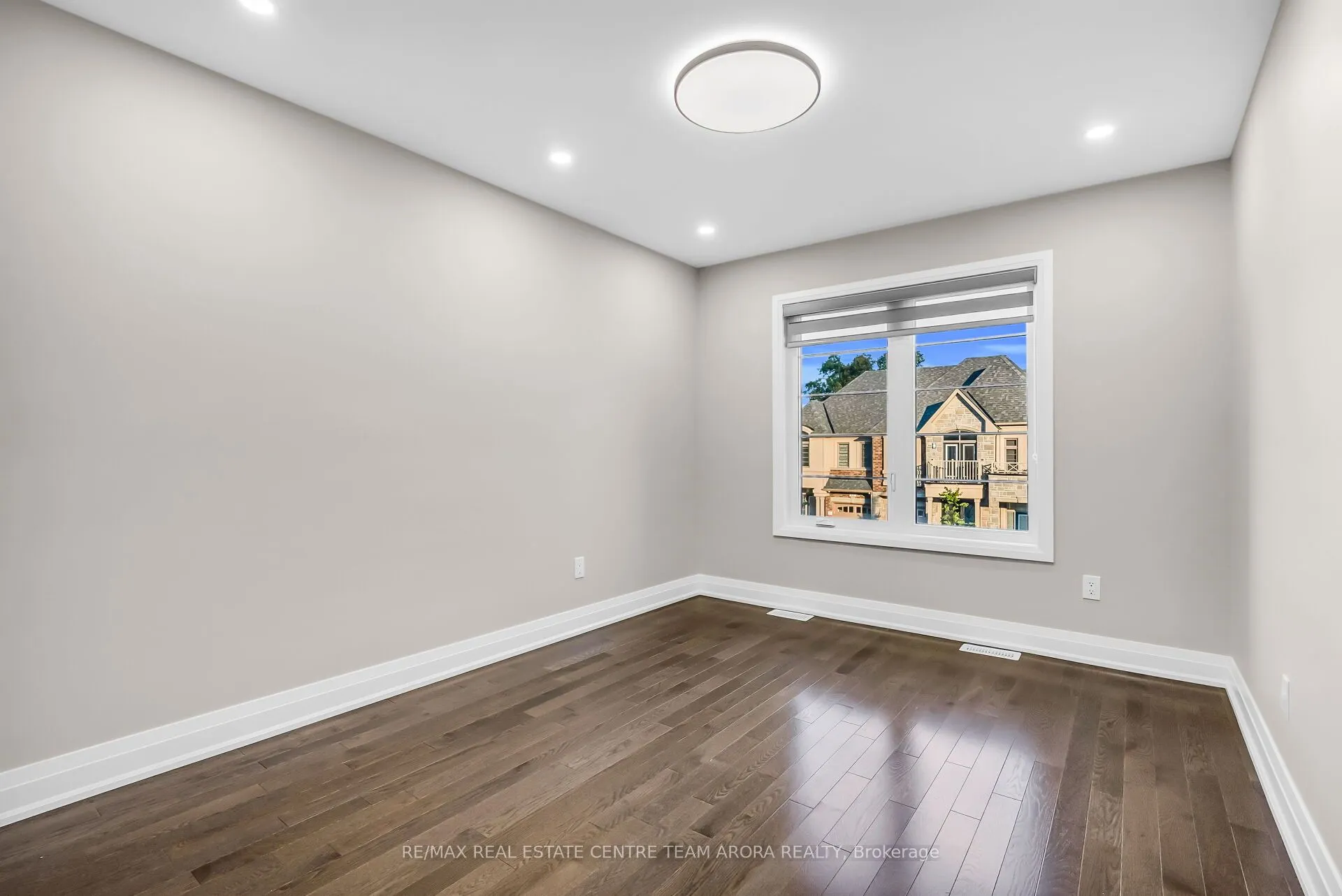24 Dalbeattie Drive