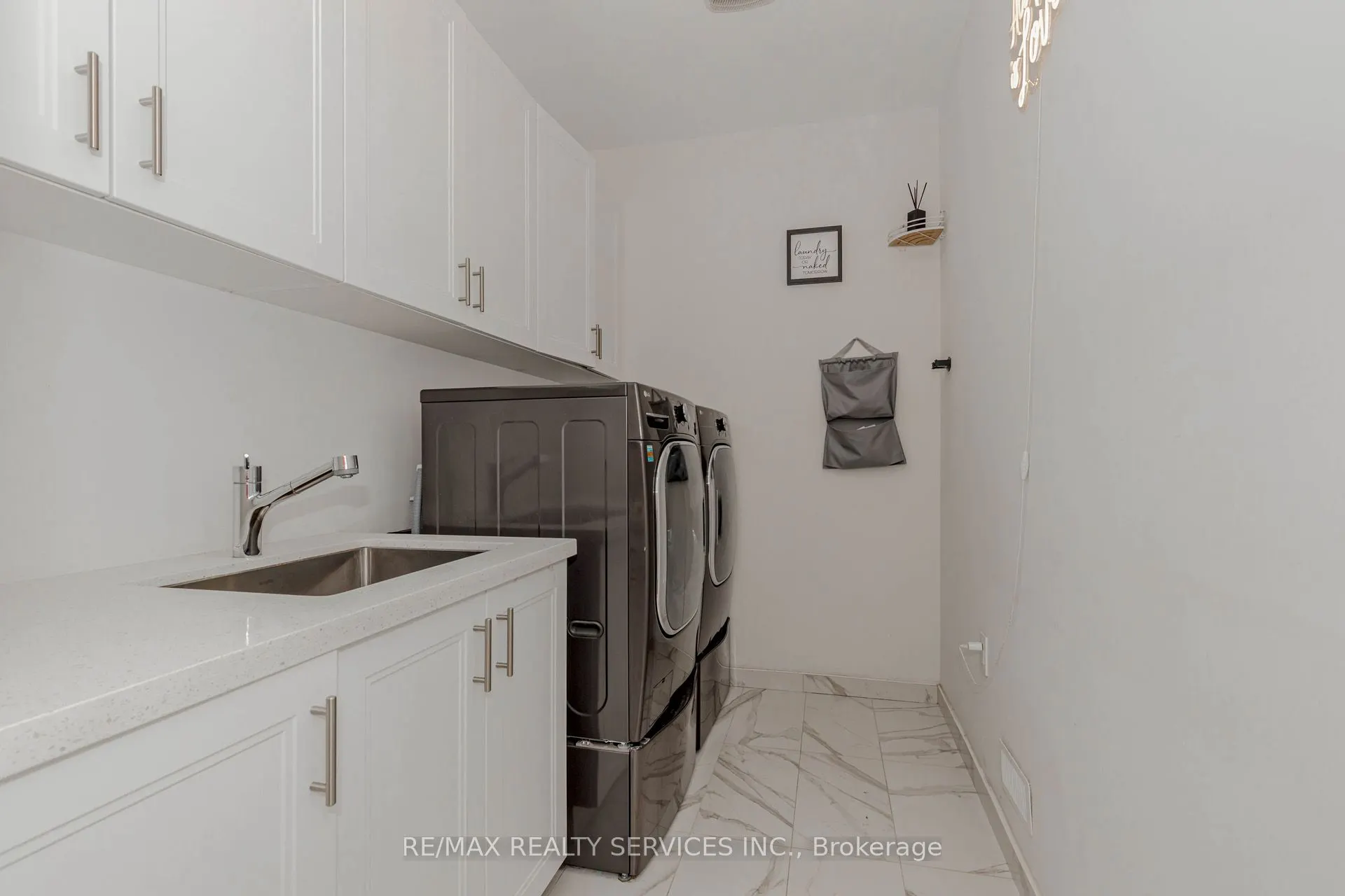 1217 Ironbridge Road