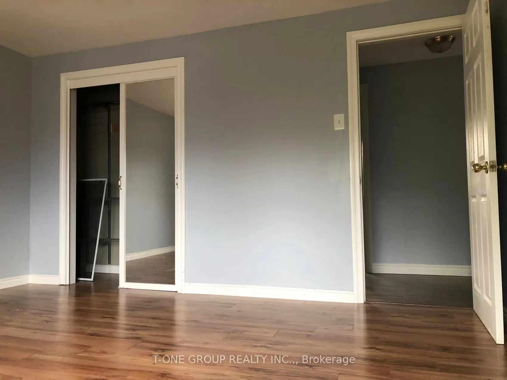 32 Flowertown Avenue