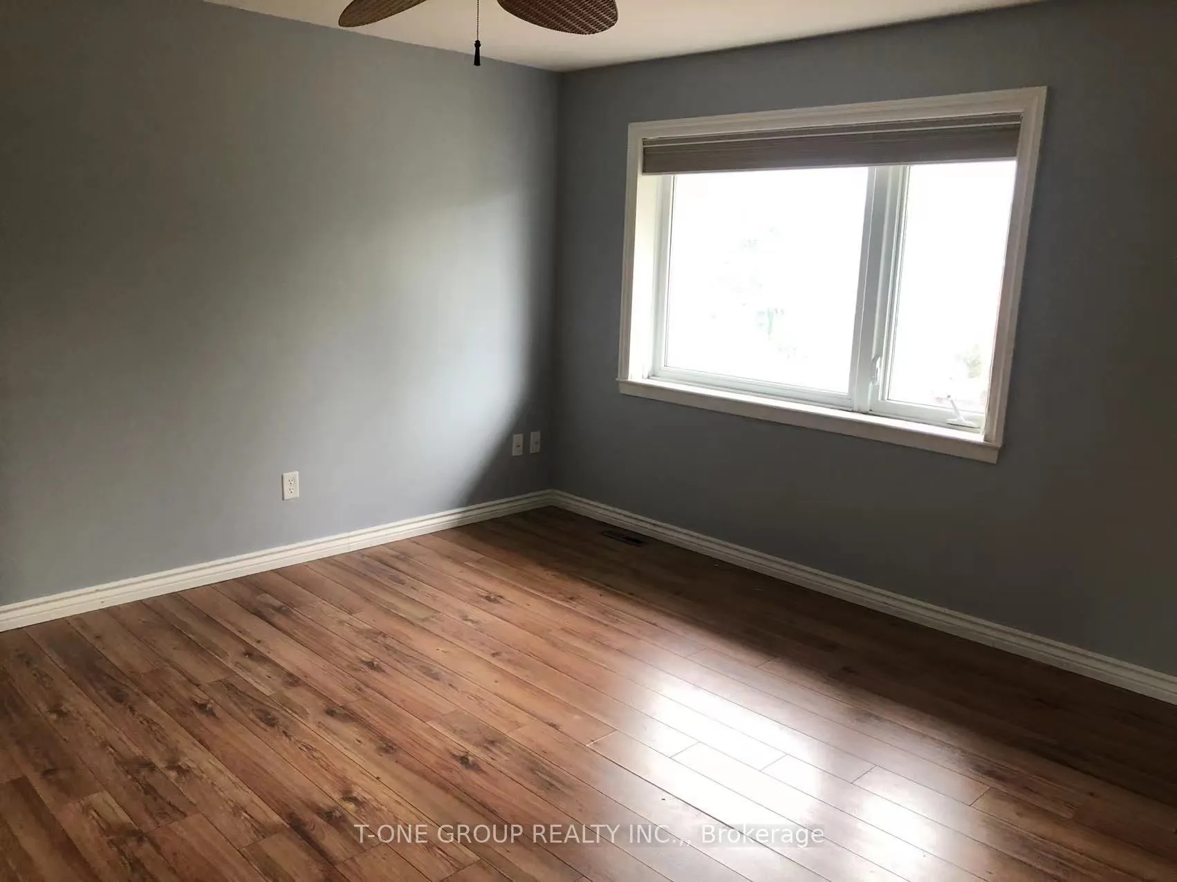 32 Flowertown Avenue