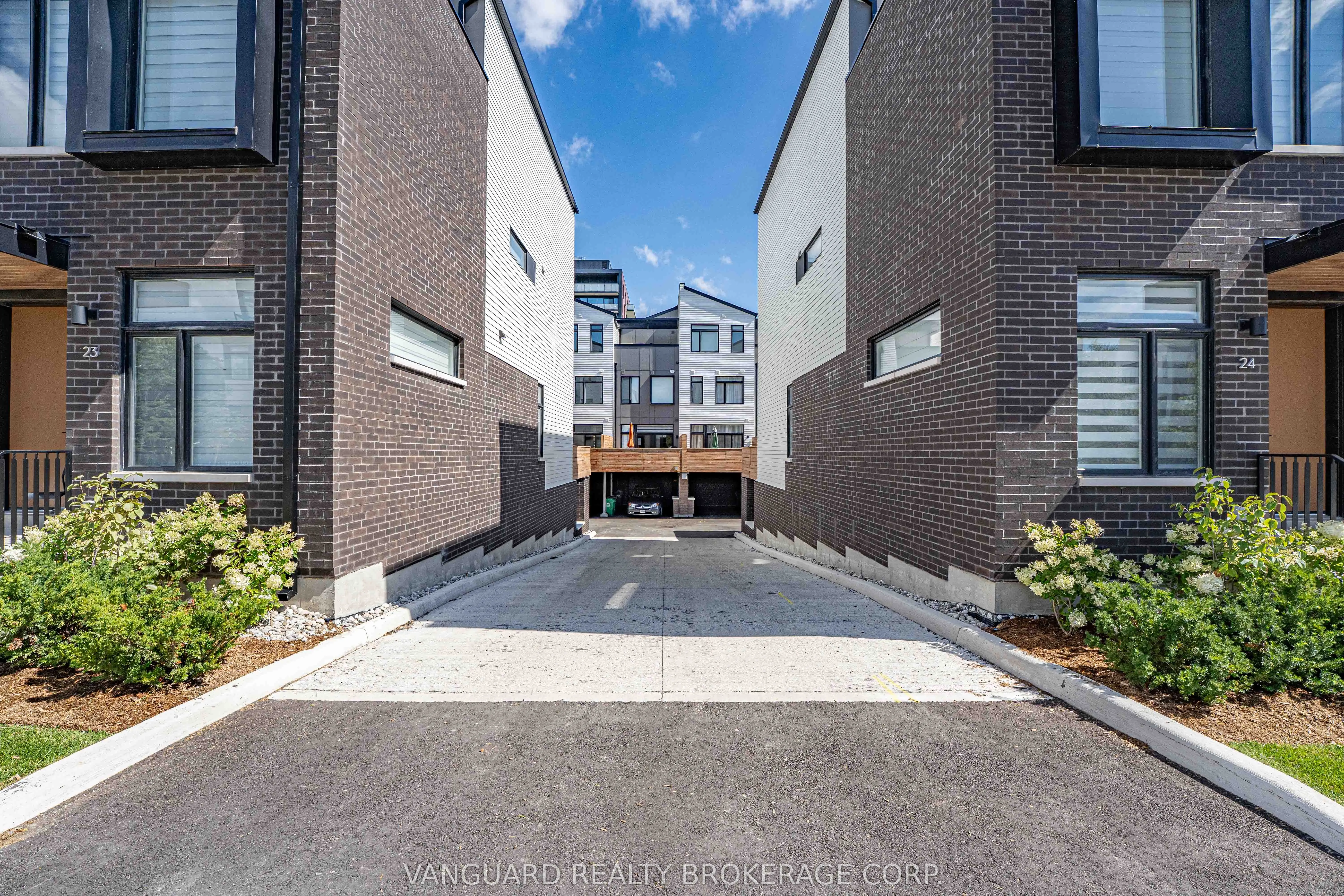 15 Lou Parsons Way, #21