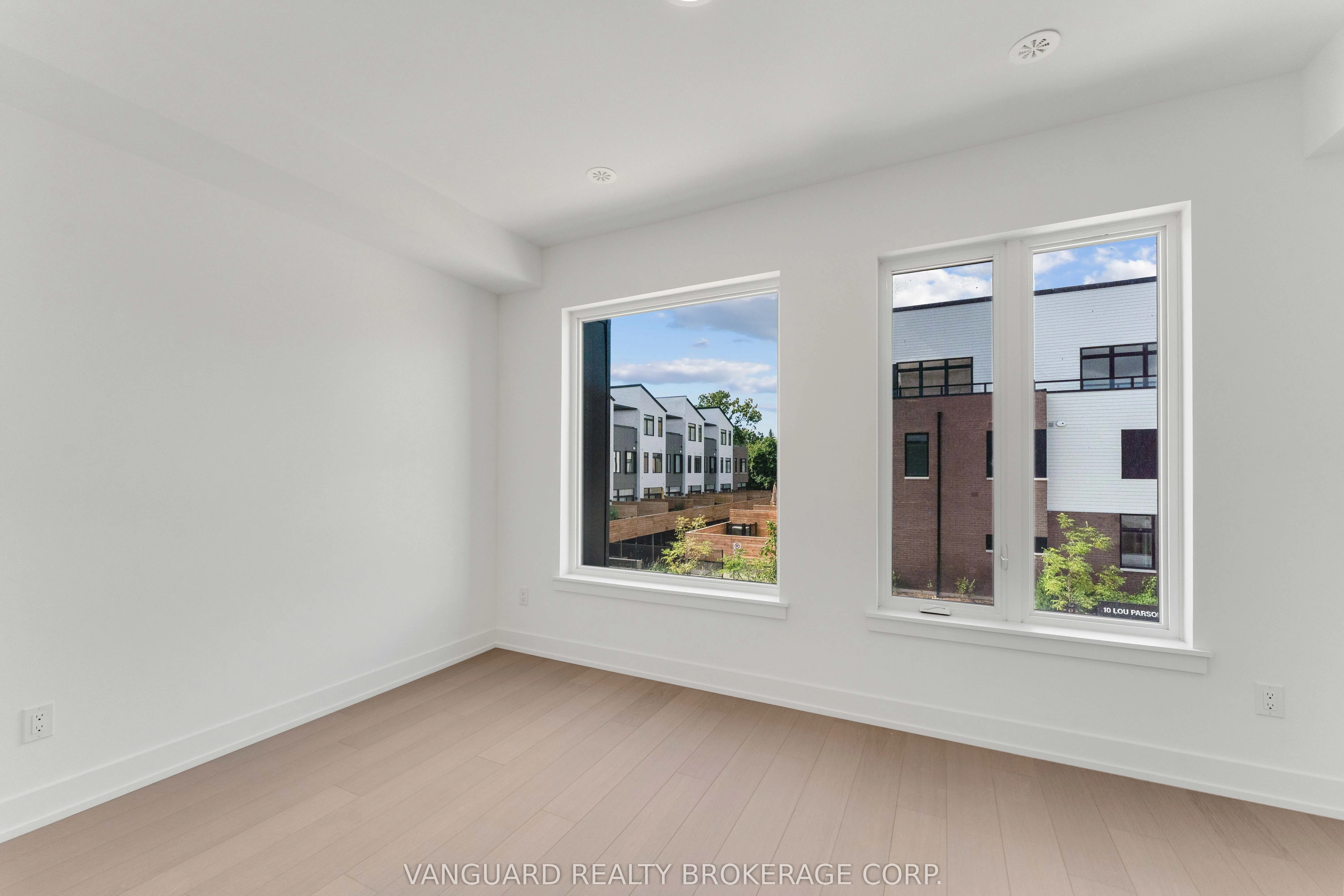 15 Lou Parsons Way, #21