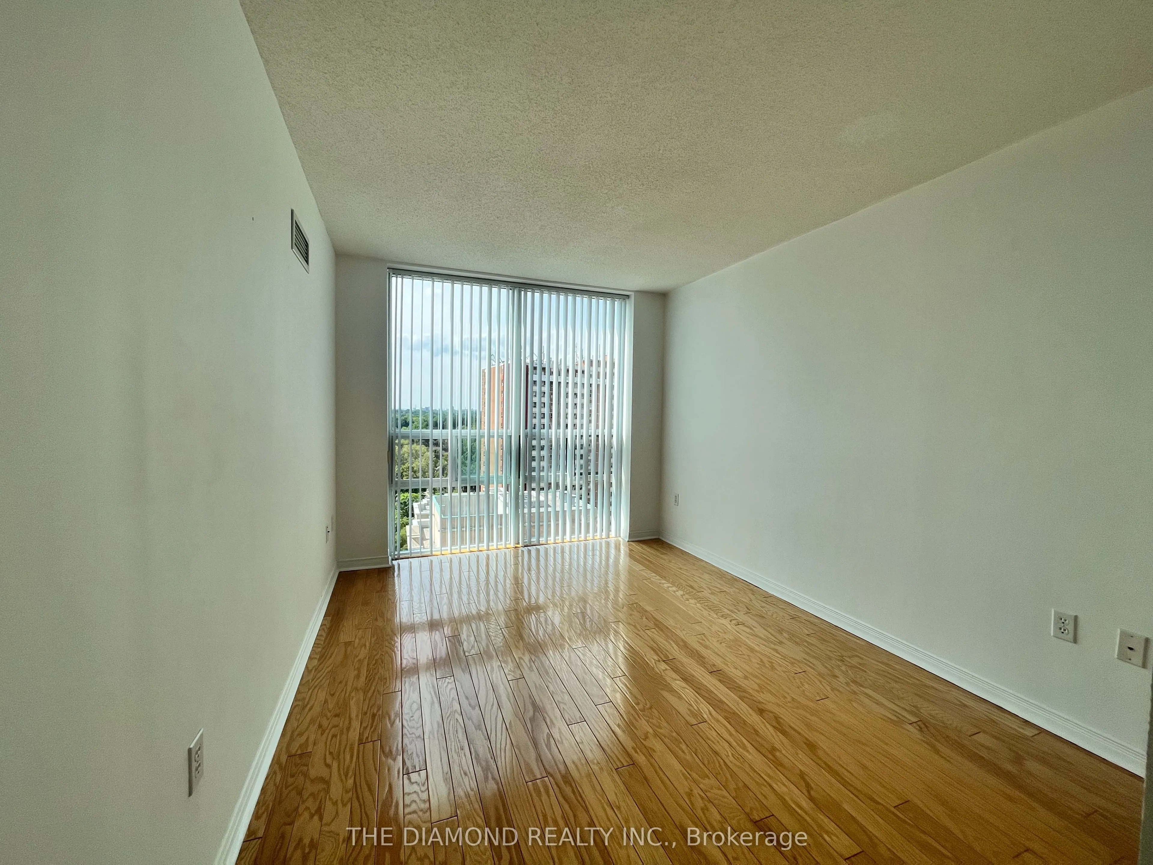 15 Michael Power Place, #Ph04