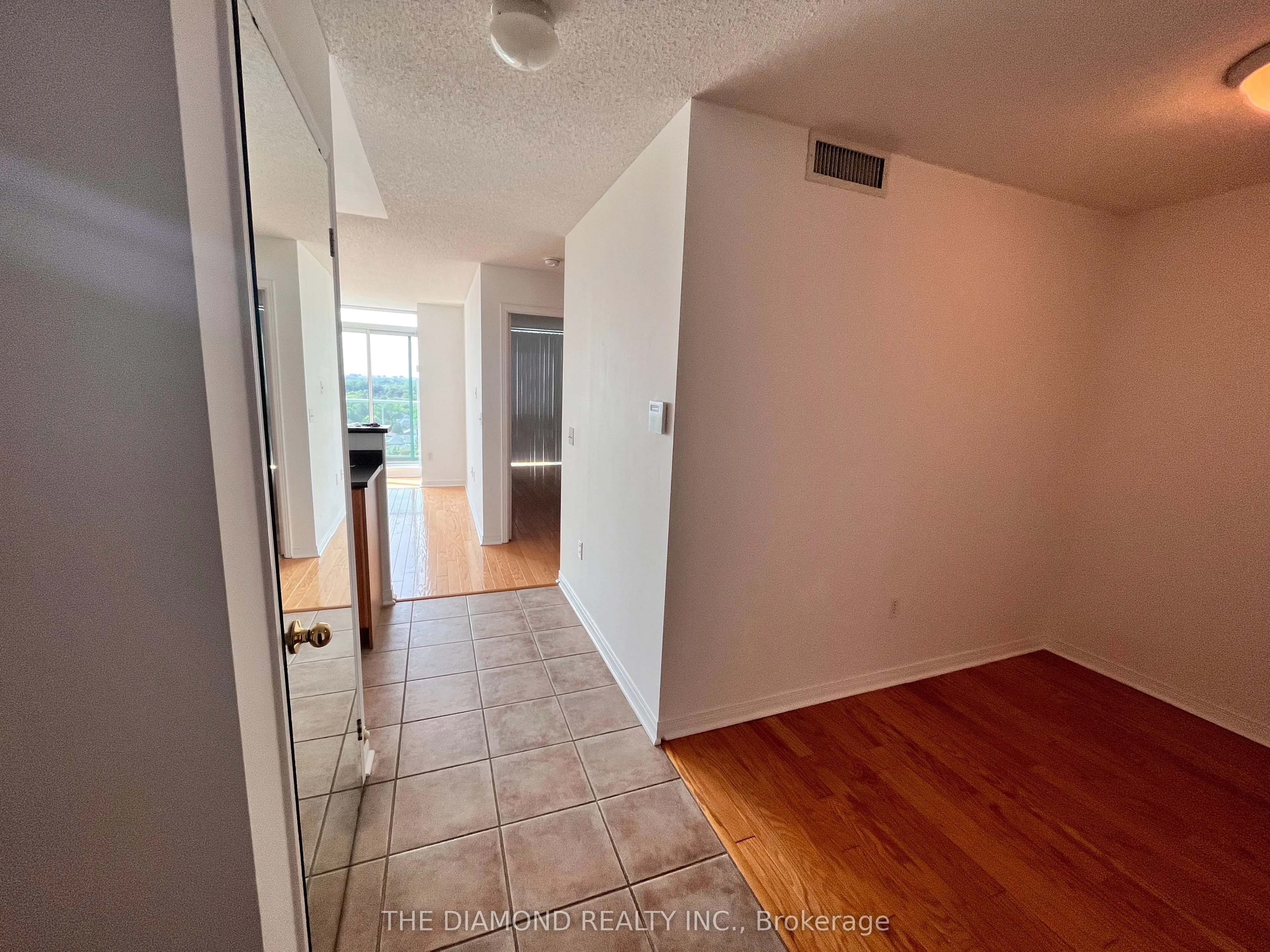 15 Michael Power Place, #Ph04