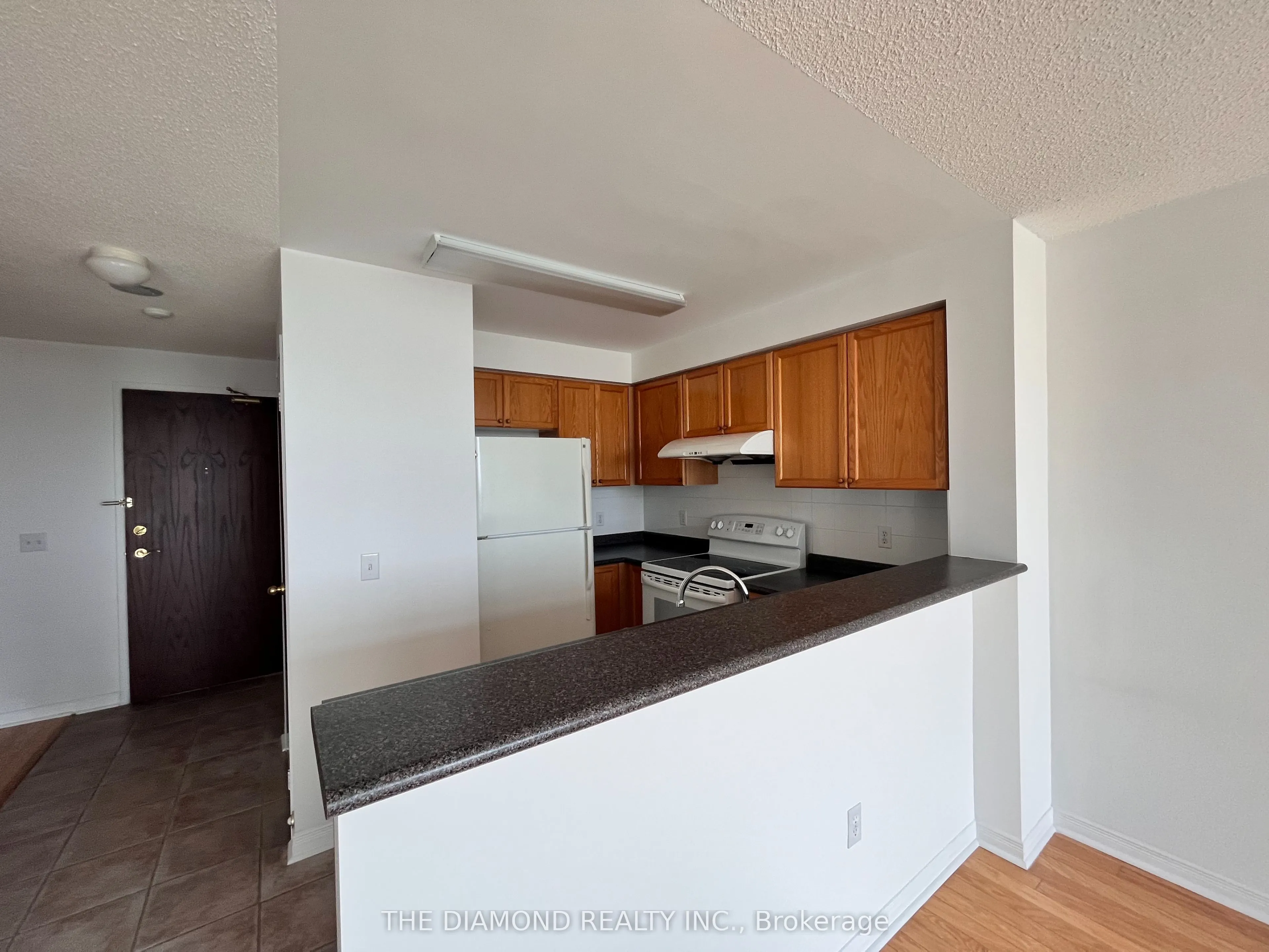 15 Michael Power Place, #Ph04